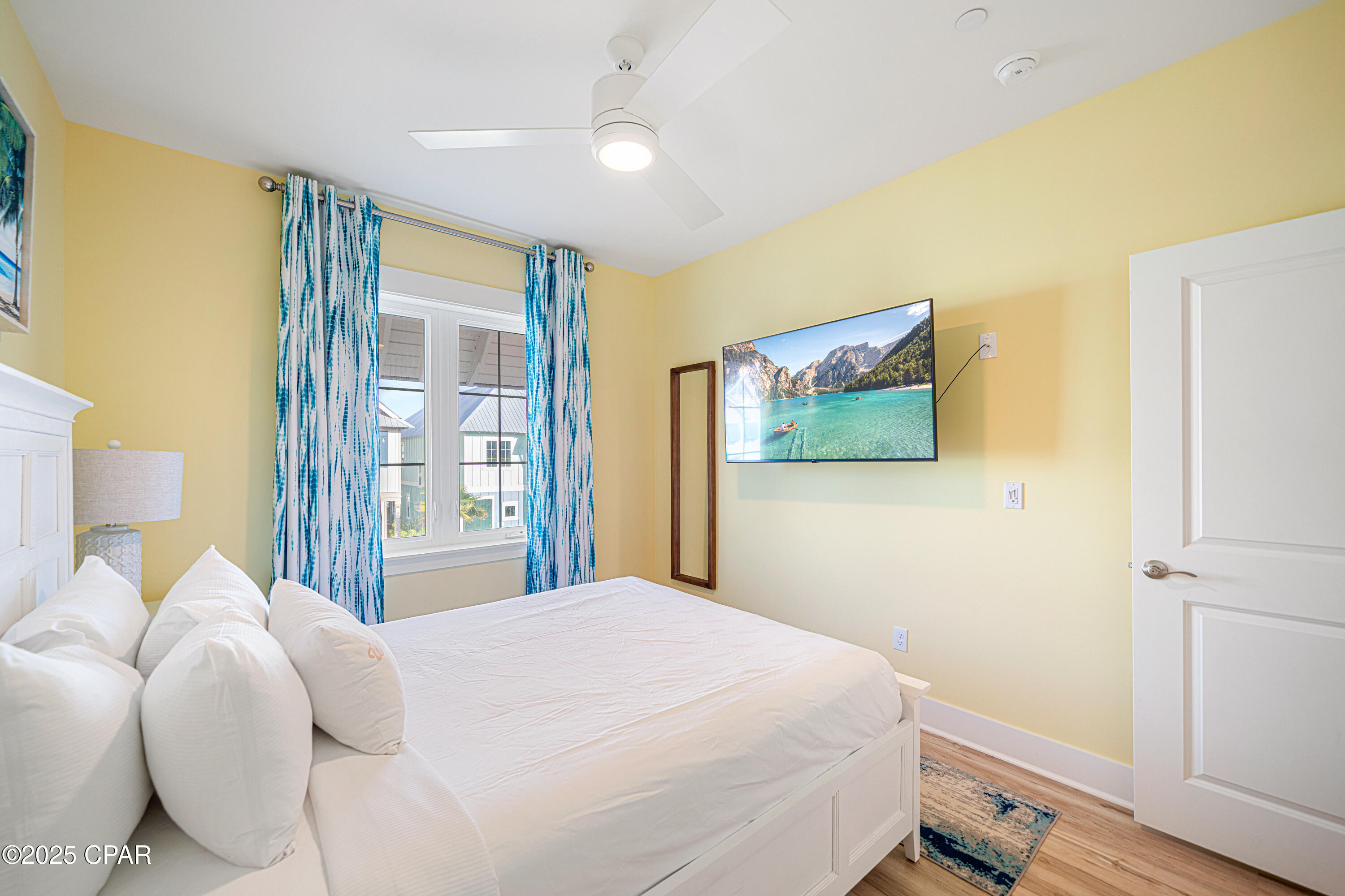 Dcb8lrgc09f1jfwb0tkv1_qlkvl3pfpm9lubfuva Vg