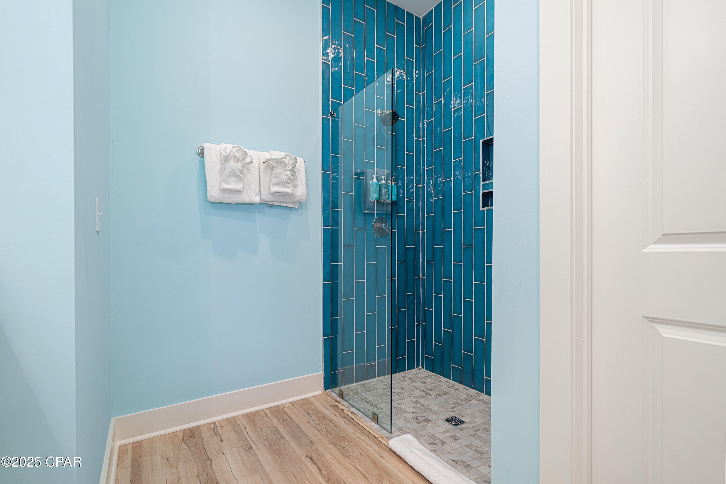 7txt6xqewg9tj Yu1lyxnirggds6qaqddtplcl Epuy