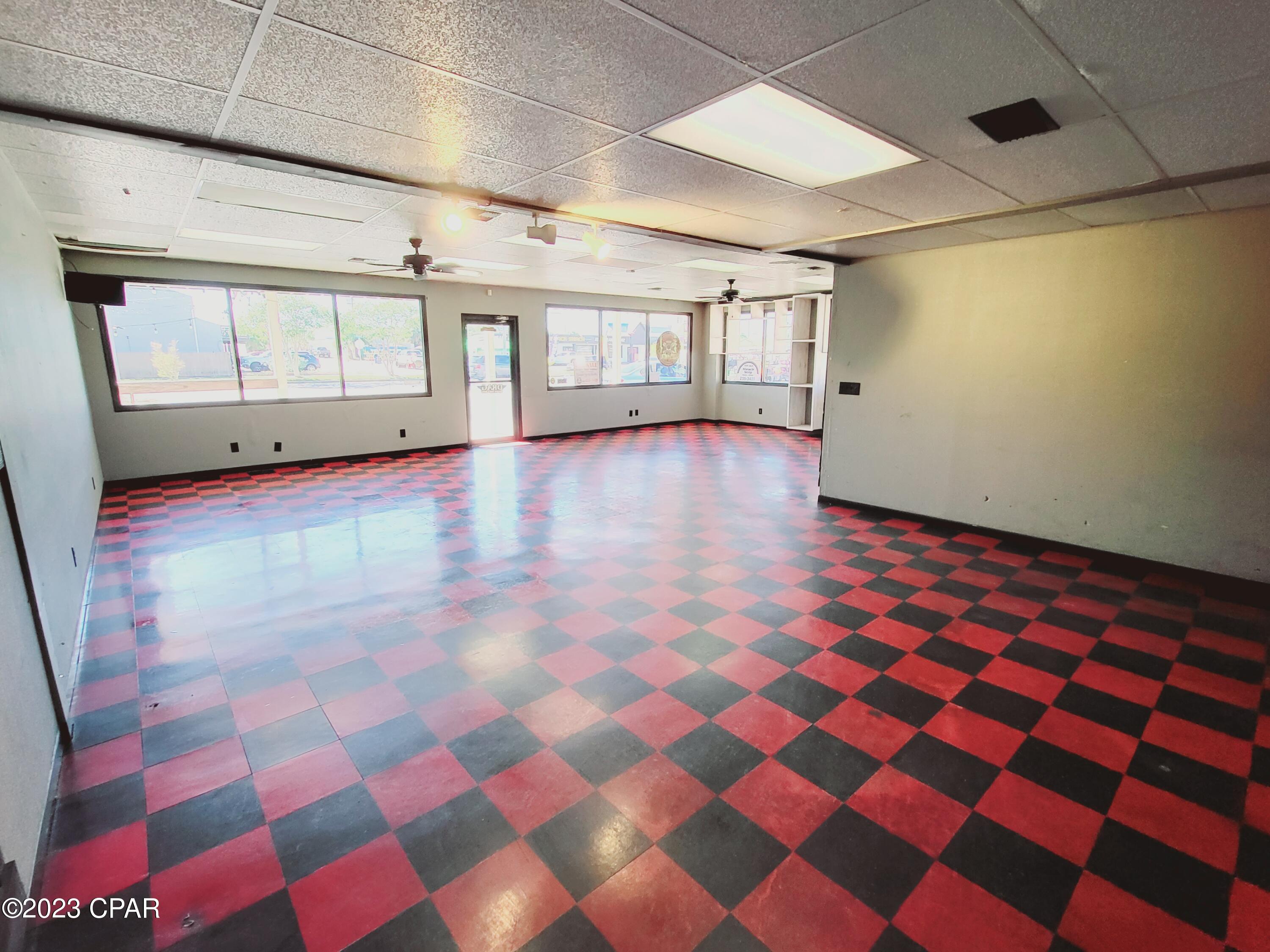 Image 9 For 8426 Thomas Drive