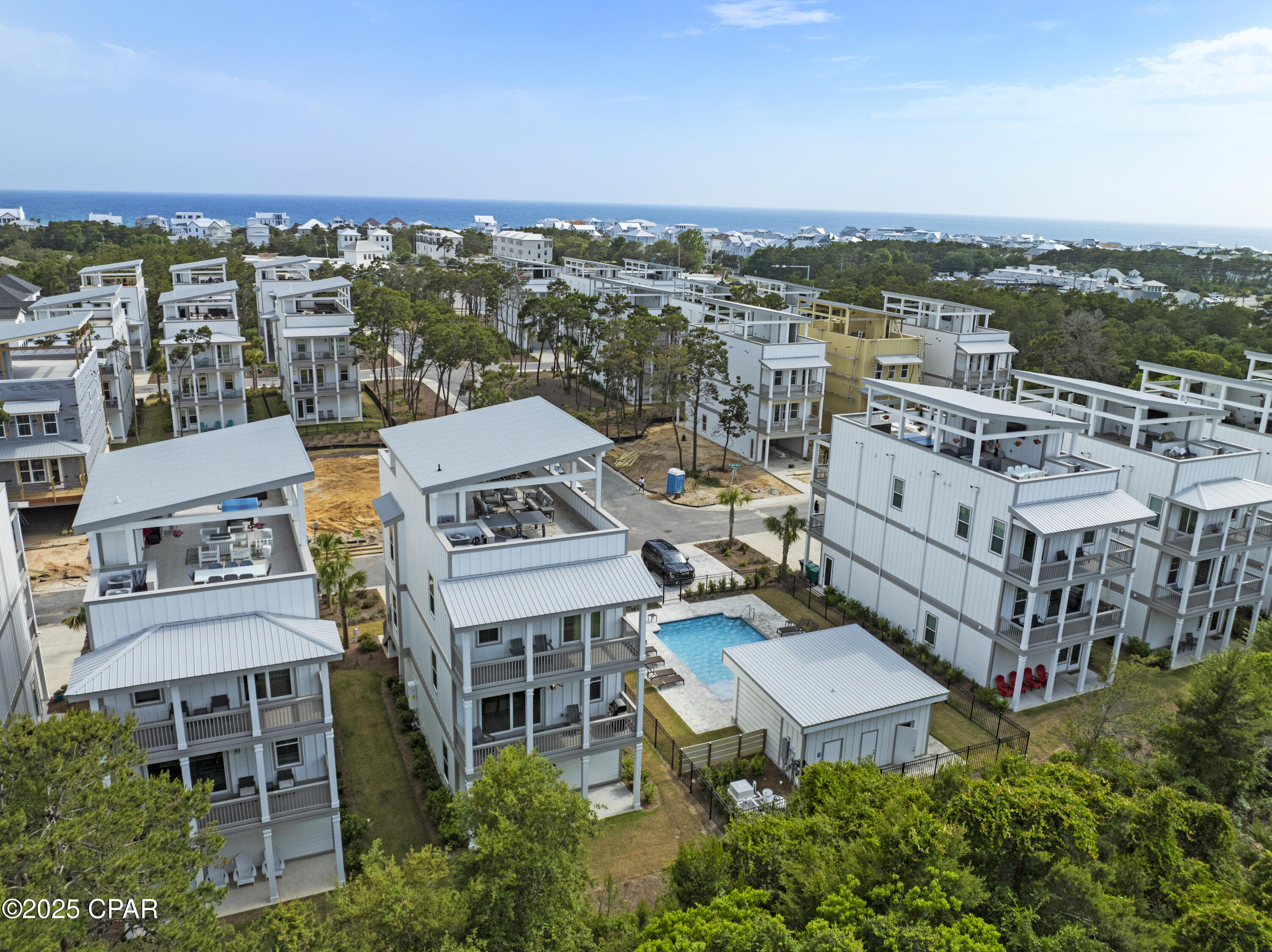 O6qurx _3zz_qle7mltlyi15lkgrp0xlu 1noi1ukea