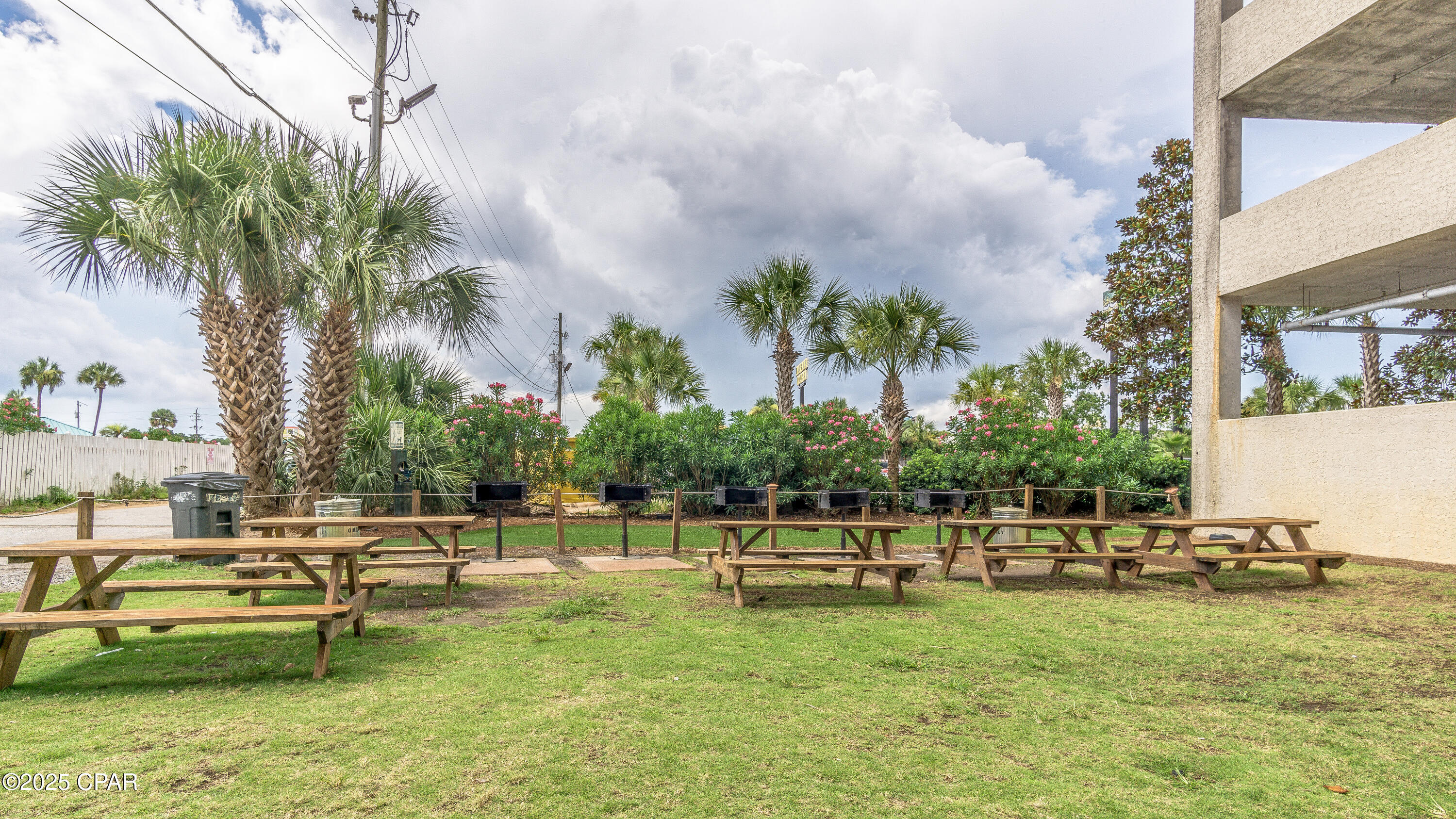 Image 41 For 9900 Thomas 220 Drive 220