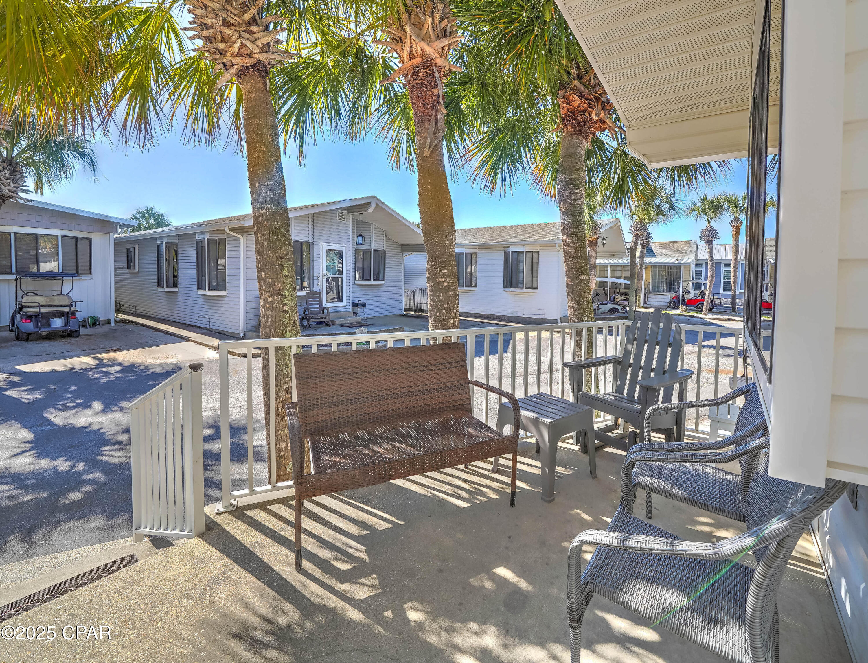 4j54s0d5hex98qr68cjoyfkygjhzylr_qdohbh79dim