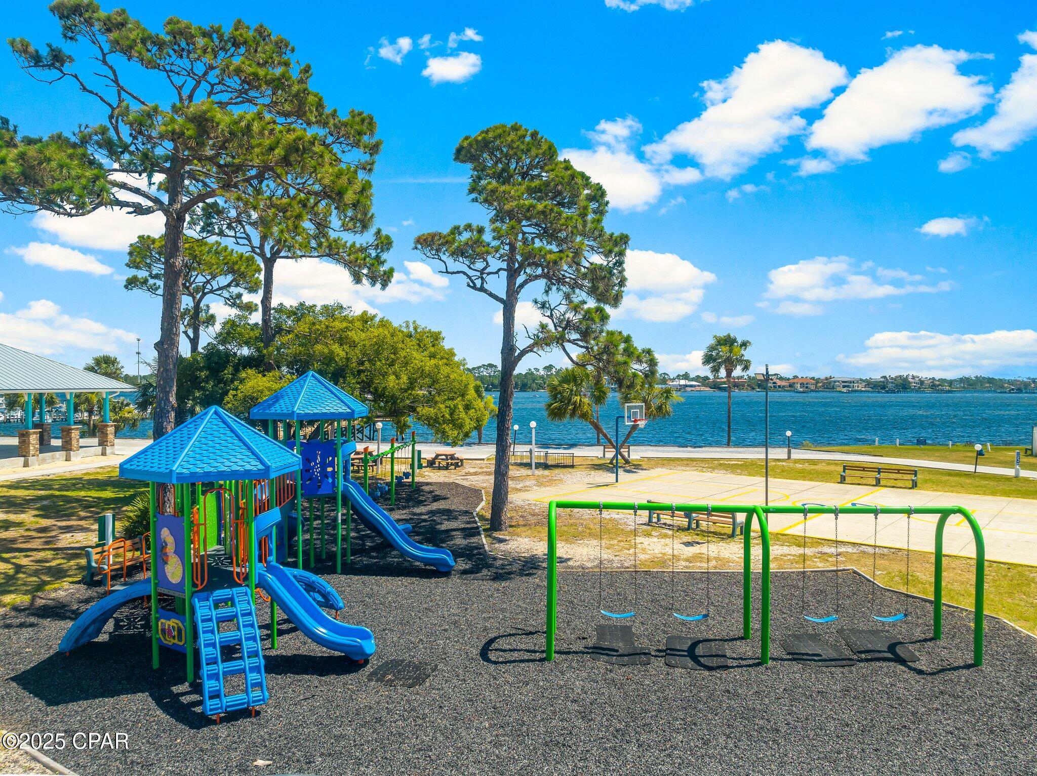 Z2aioshyyy9 Wx8q3dei6a R1mlaumsbcyabjgyrhtm