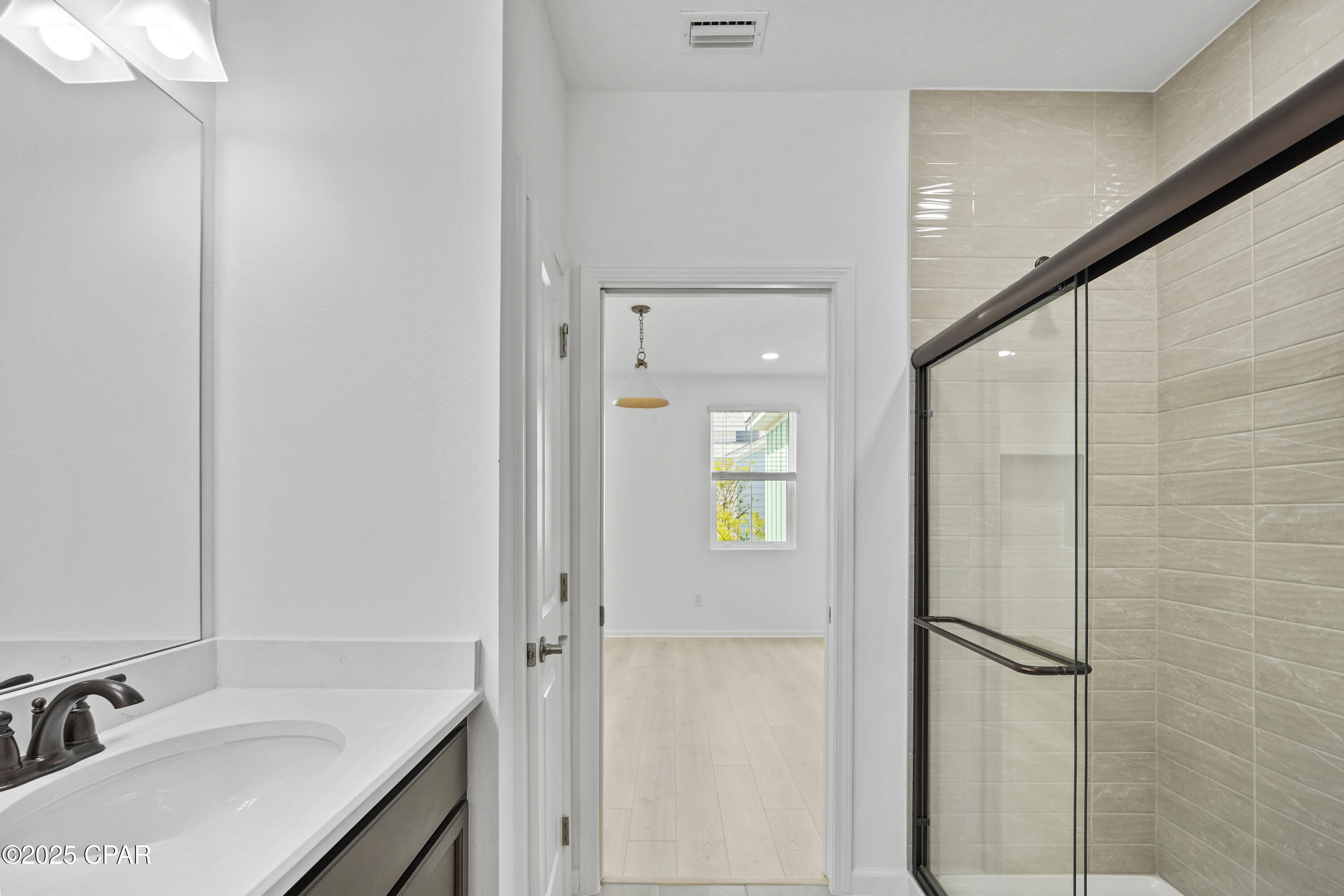 Iddx49b7n9ihp6dbzm_gudt2bn_scaelx3ki26vslmg