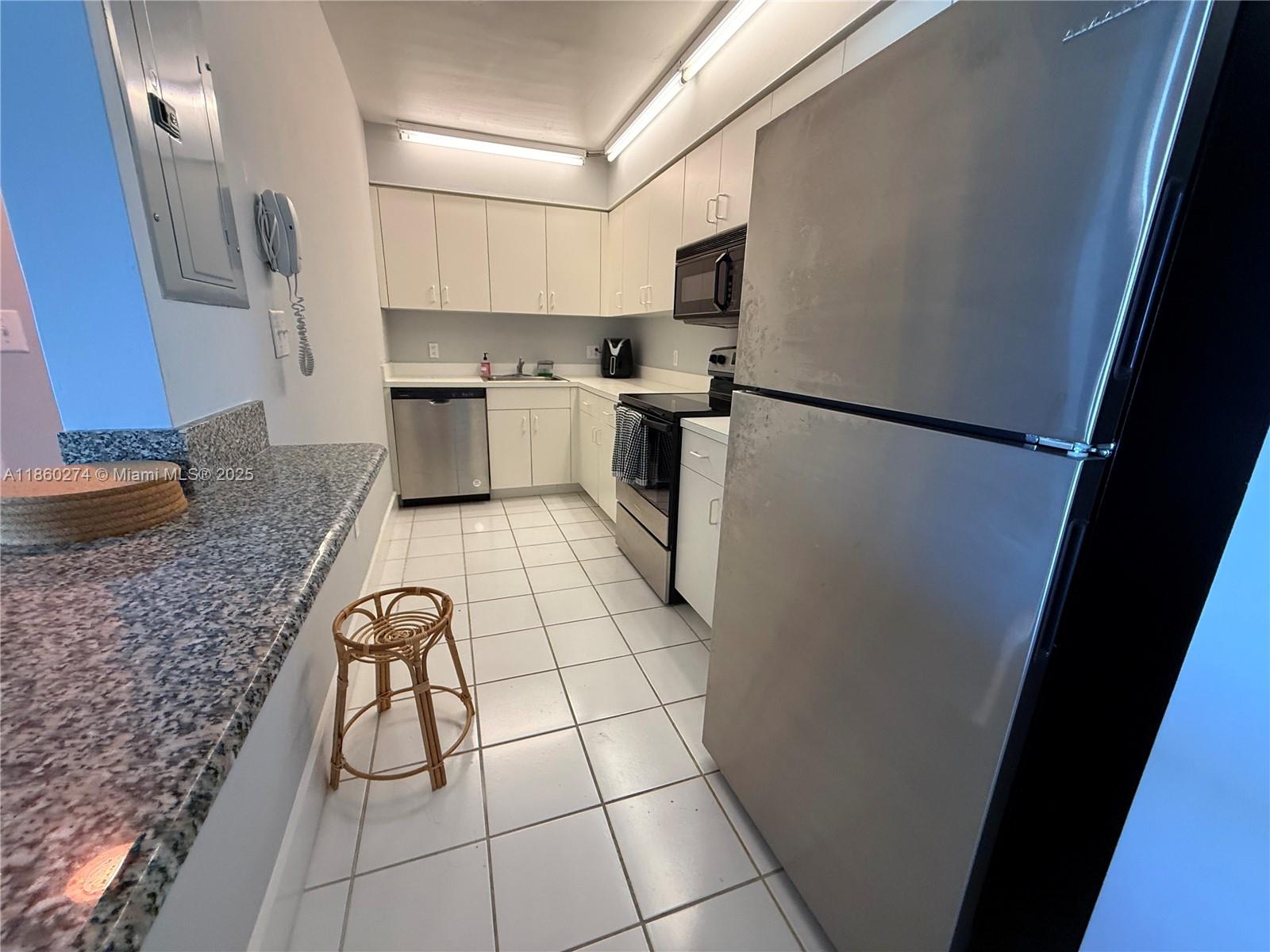 Property photo # 9