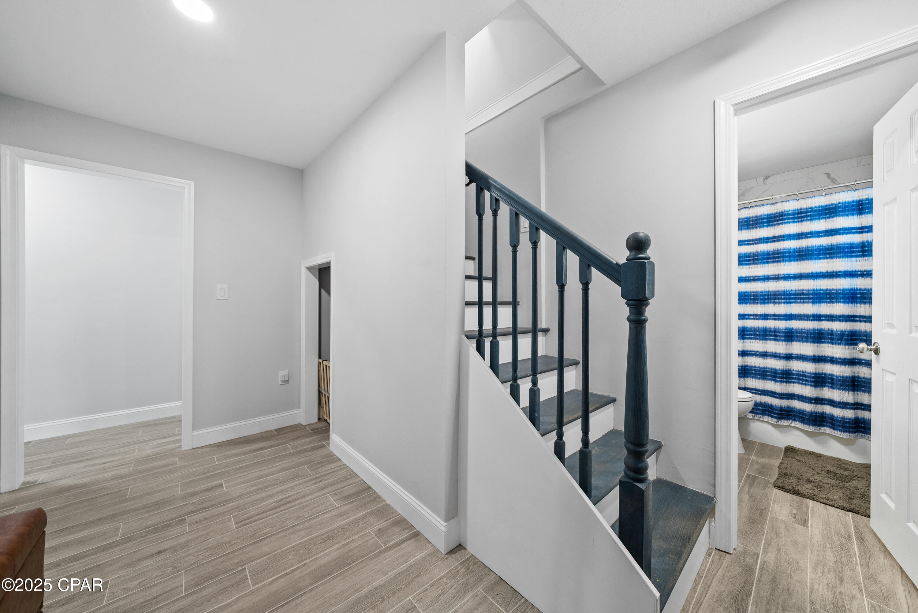 Ajyx6r1t94uboysc_rlxvixhi5tigiais3cxz9smdlm