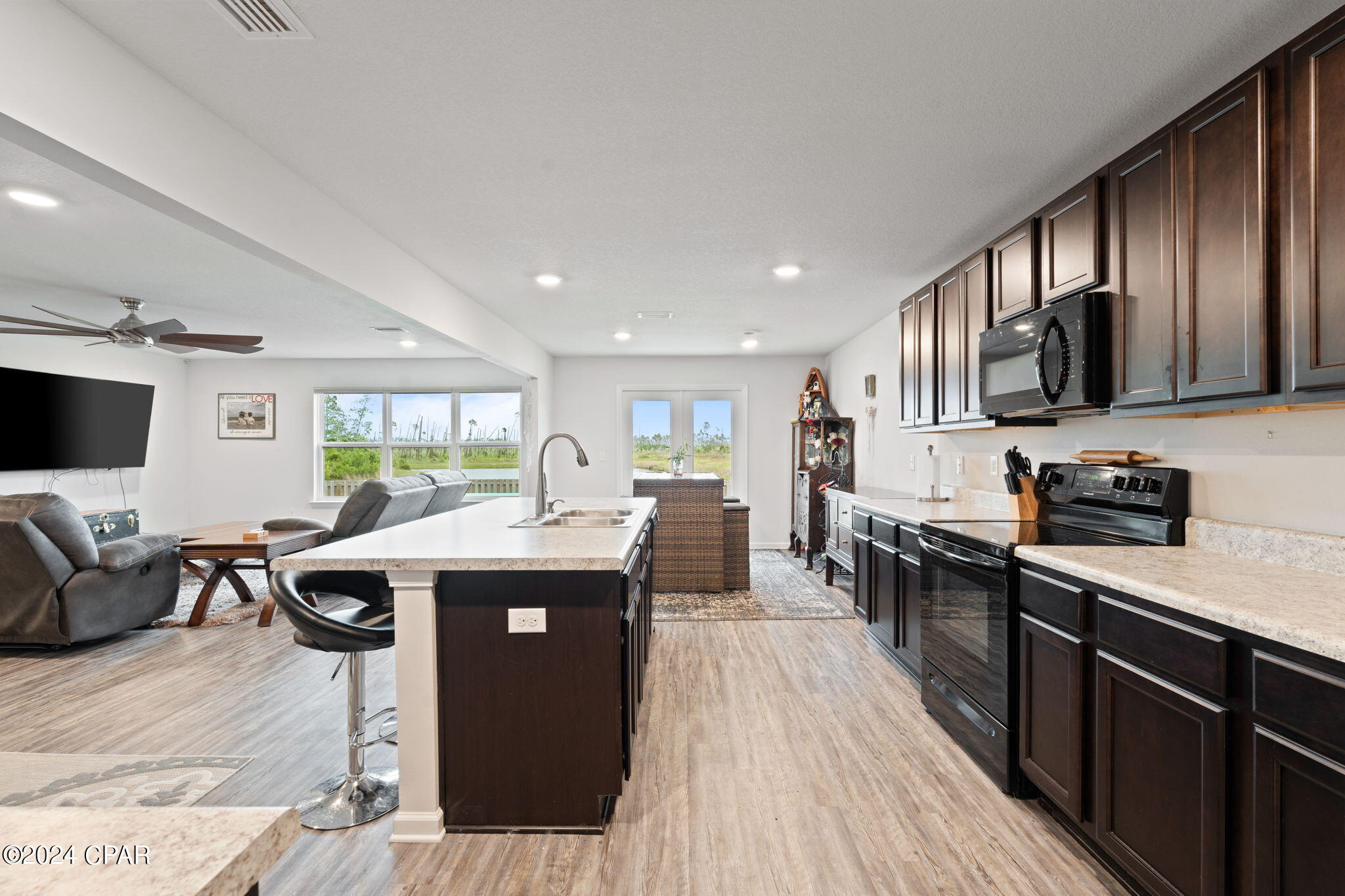 Jvoek6rrtraxhey7sy0g1gkz_bi13zo7cj0rcwmtcpm