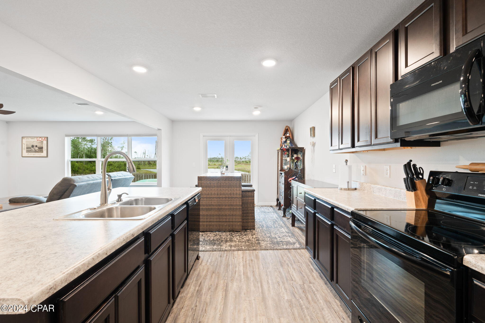 Wb_omsio1zffsaz2yfufzppbgqwzsr2i1qmles0y4p8