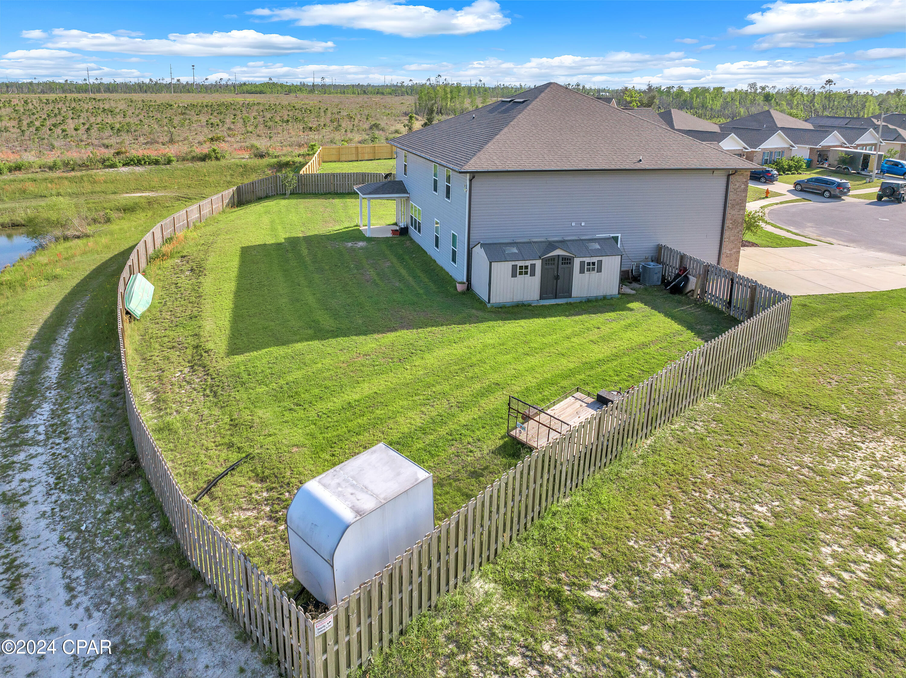 Wk_zbl2uqny6piyzfhigwz0jemps_ep_taaybbbebje