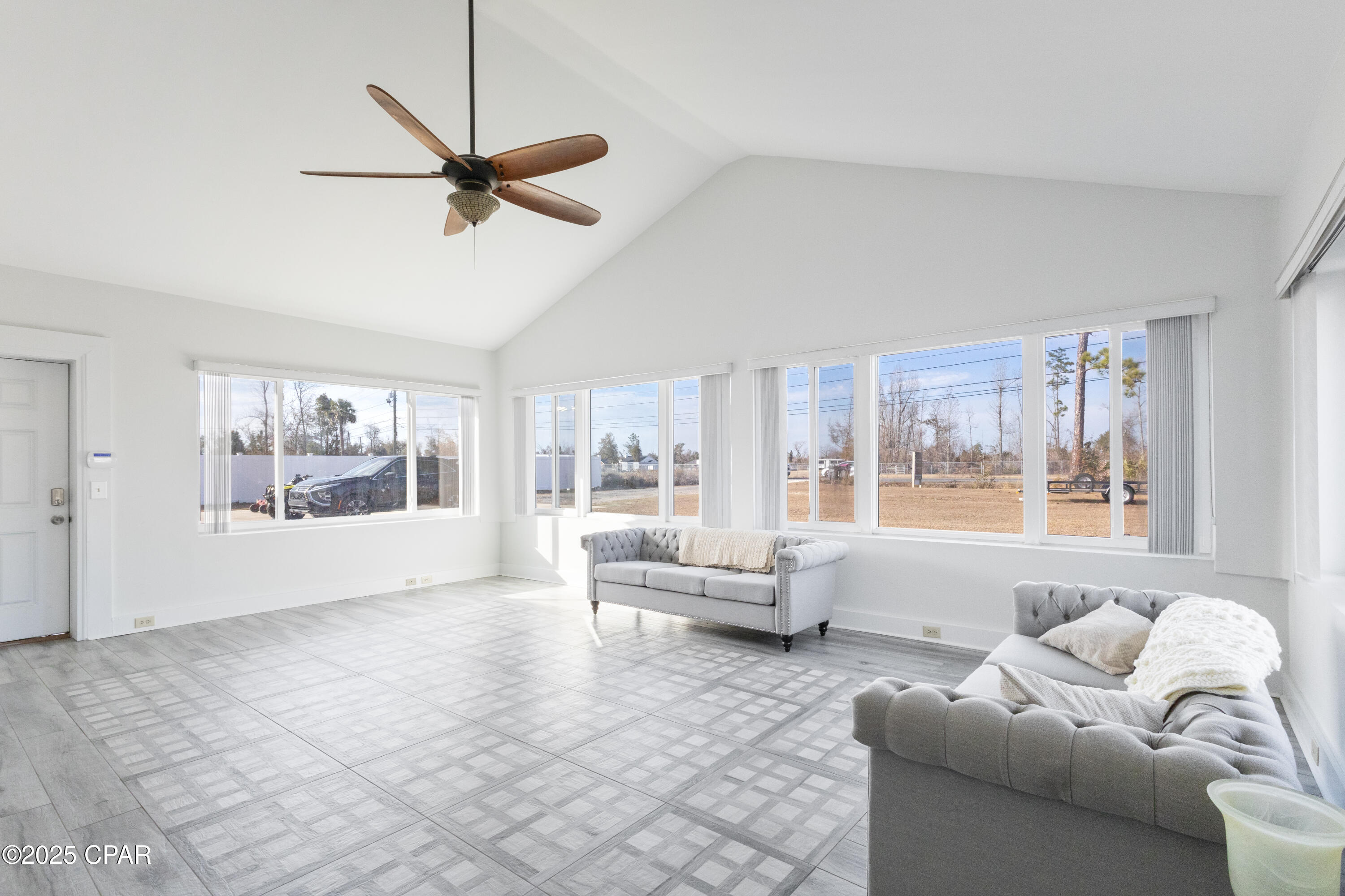 Dcpcaikwje1qbpk90bnzbxp0drs_bza7be4i3y2e4qi