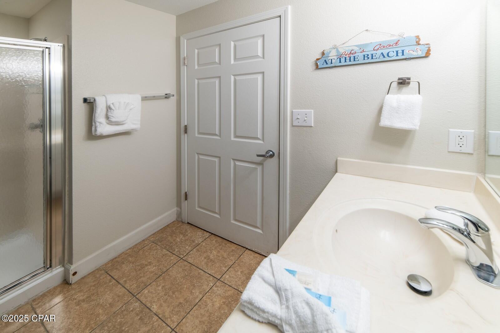 Cbjafrcnic9fgusowxqhpokmmi3okdumbywzpjdff1m