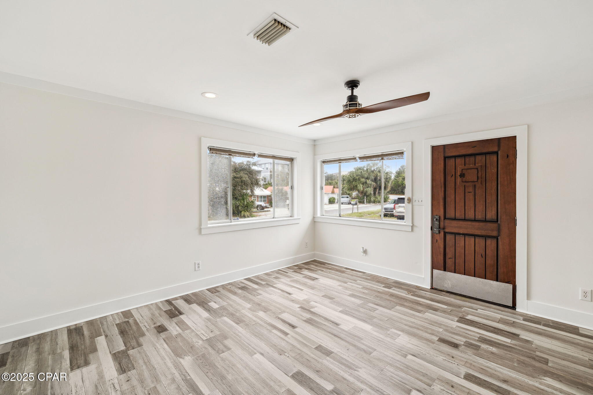 C5eklf1 1jjgm2kvhfgtmg8dp_bes8rpvvw0dvgooyo