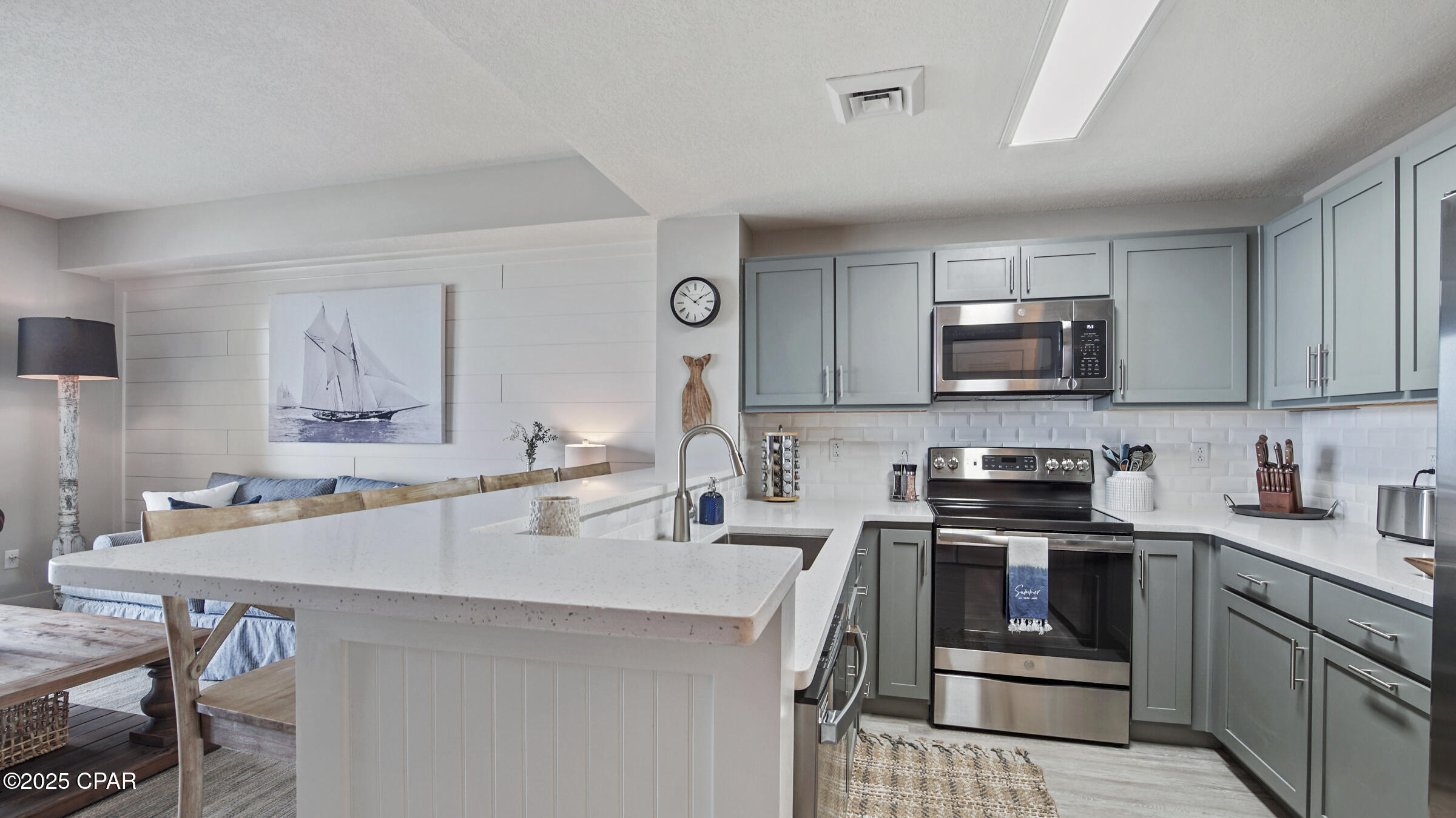 Image 14 For 15928 Front Beach Road 3-605