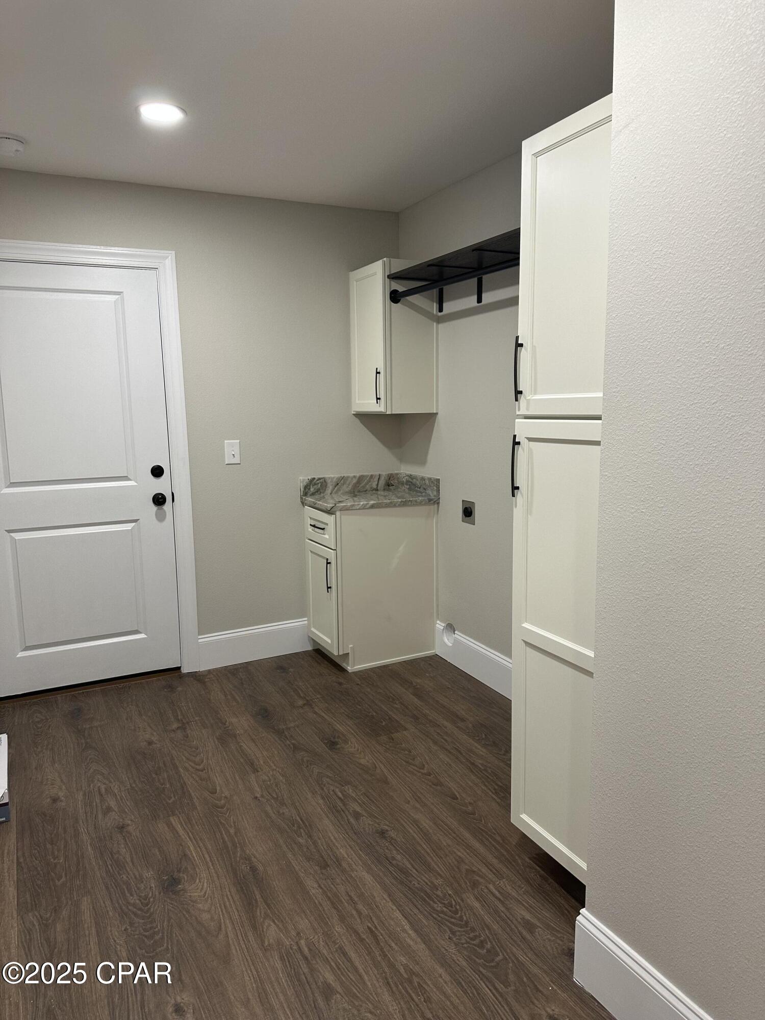 2mn4vrybqiy7nmfes5jjlohxdds1lne3fzmxk0uajb0