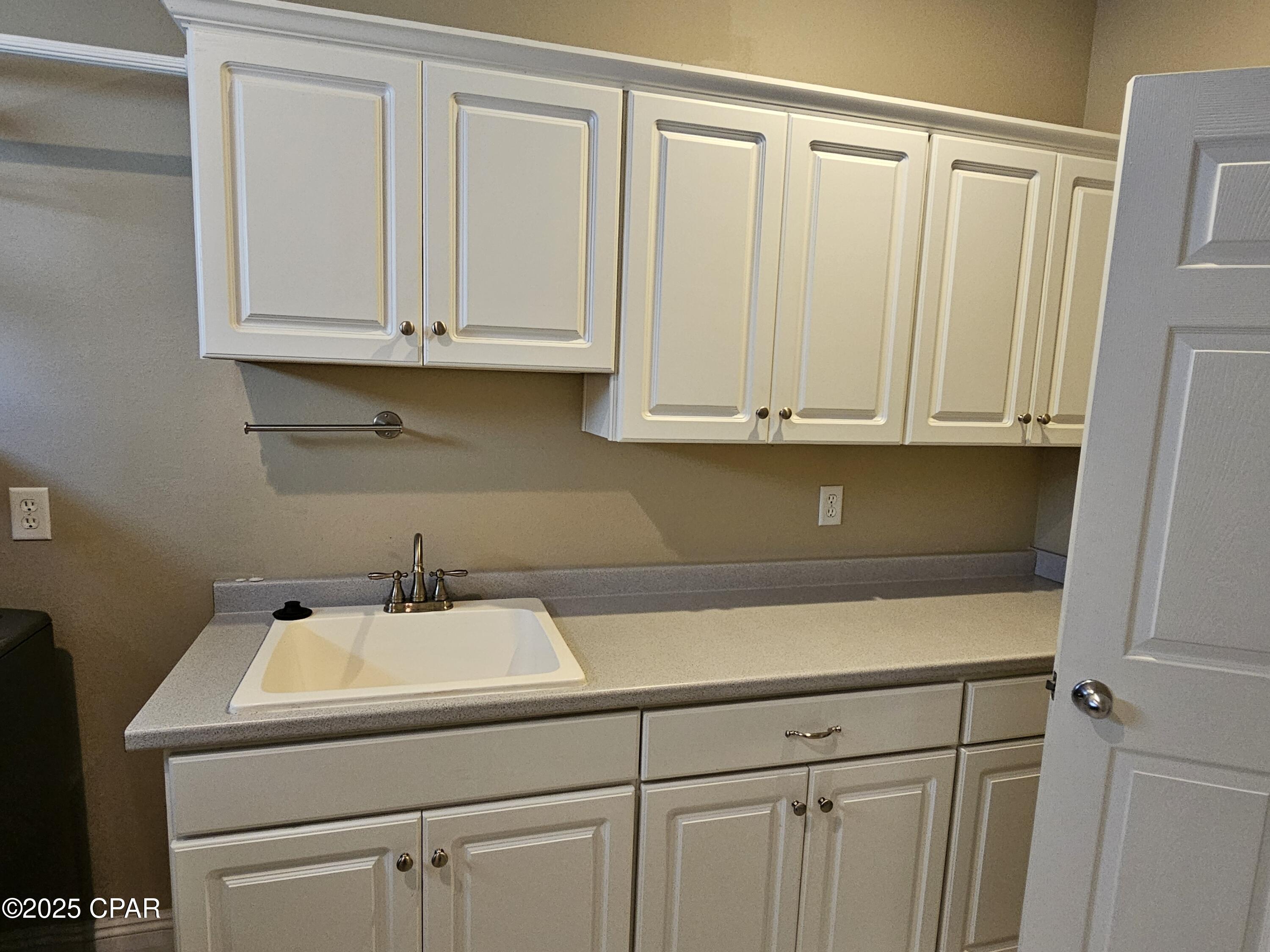 Ldhjnh1mf_bobyw1xueb7ez5vhi408r2tplde_hg_rs