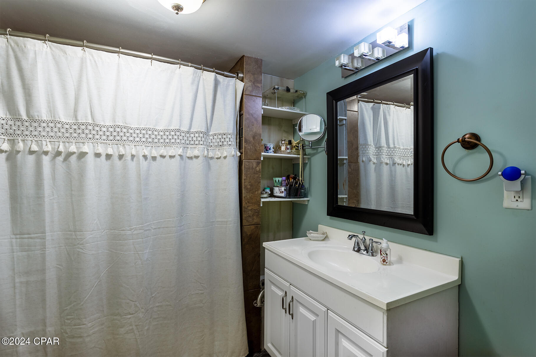 1vmiruzfksz2lsdaa6oqxik5u2zieshz0muf_z6uqci