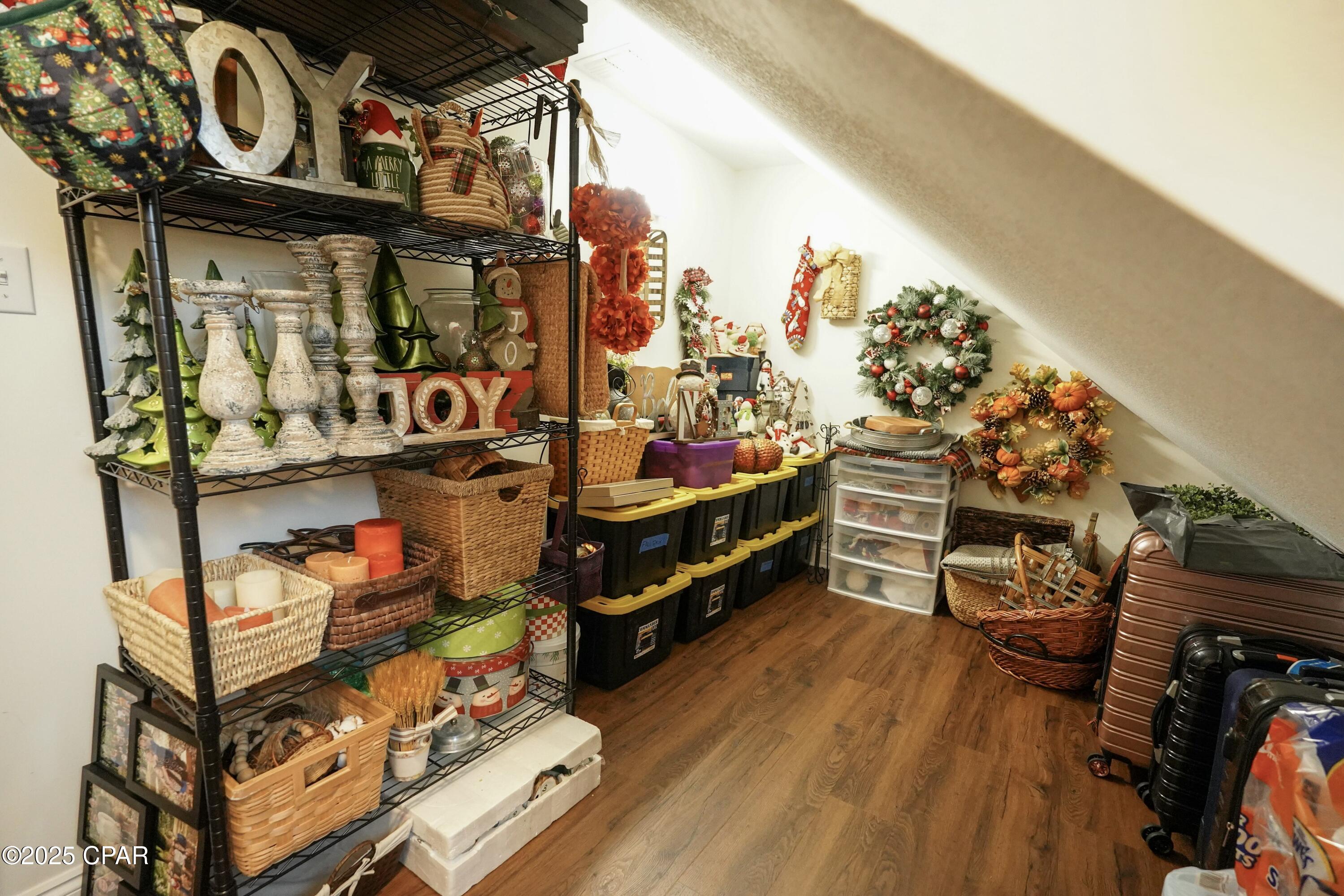 J8u04r  Chyzmhsclolsu7n9hgbtvcsu_wndbh61dpo