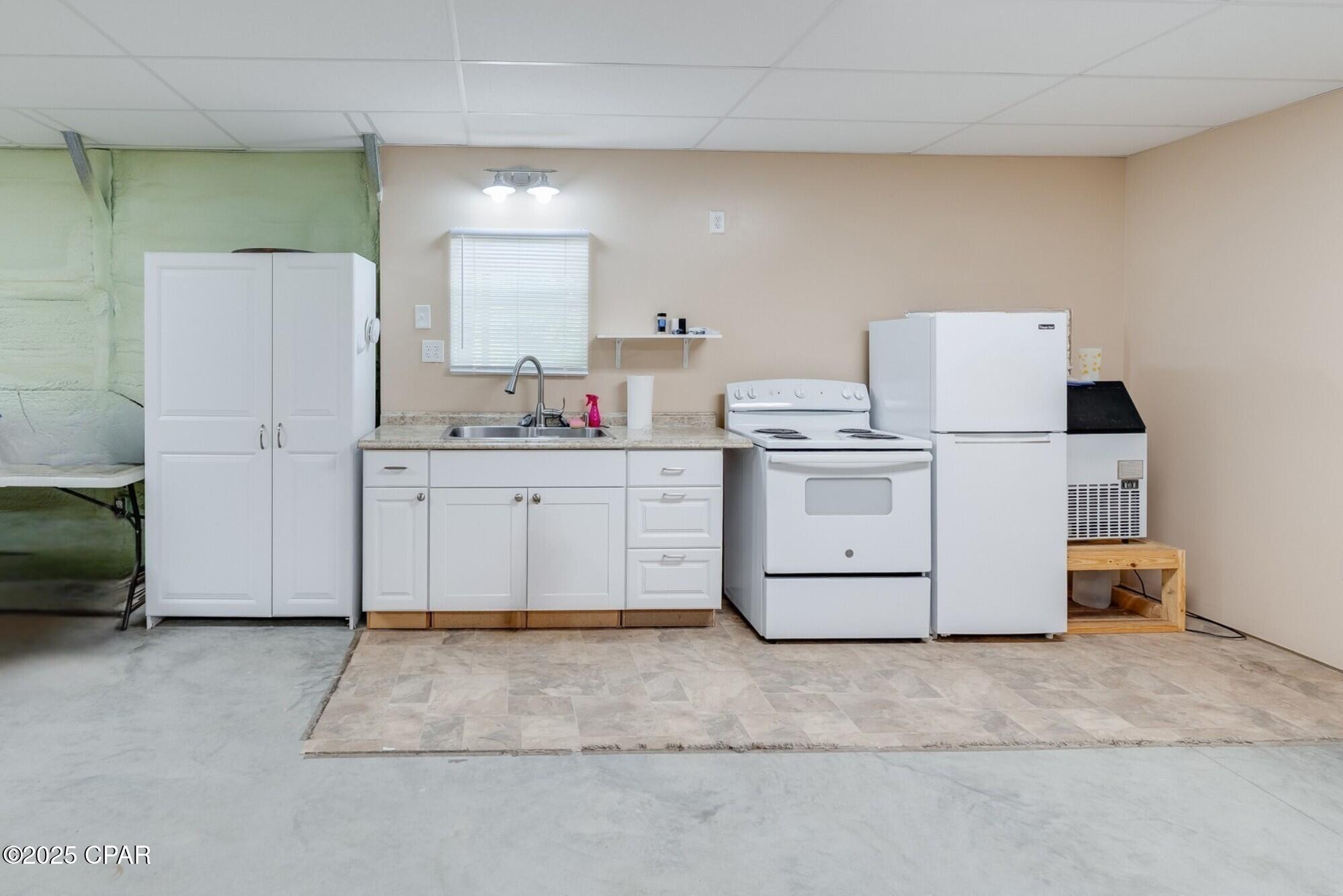 1_oxlqqcz Ix5k5yzjnw In4kadedcj2b7nop3dhmmg