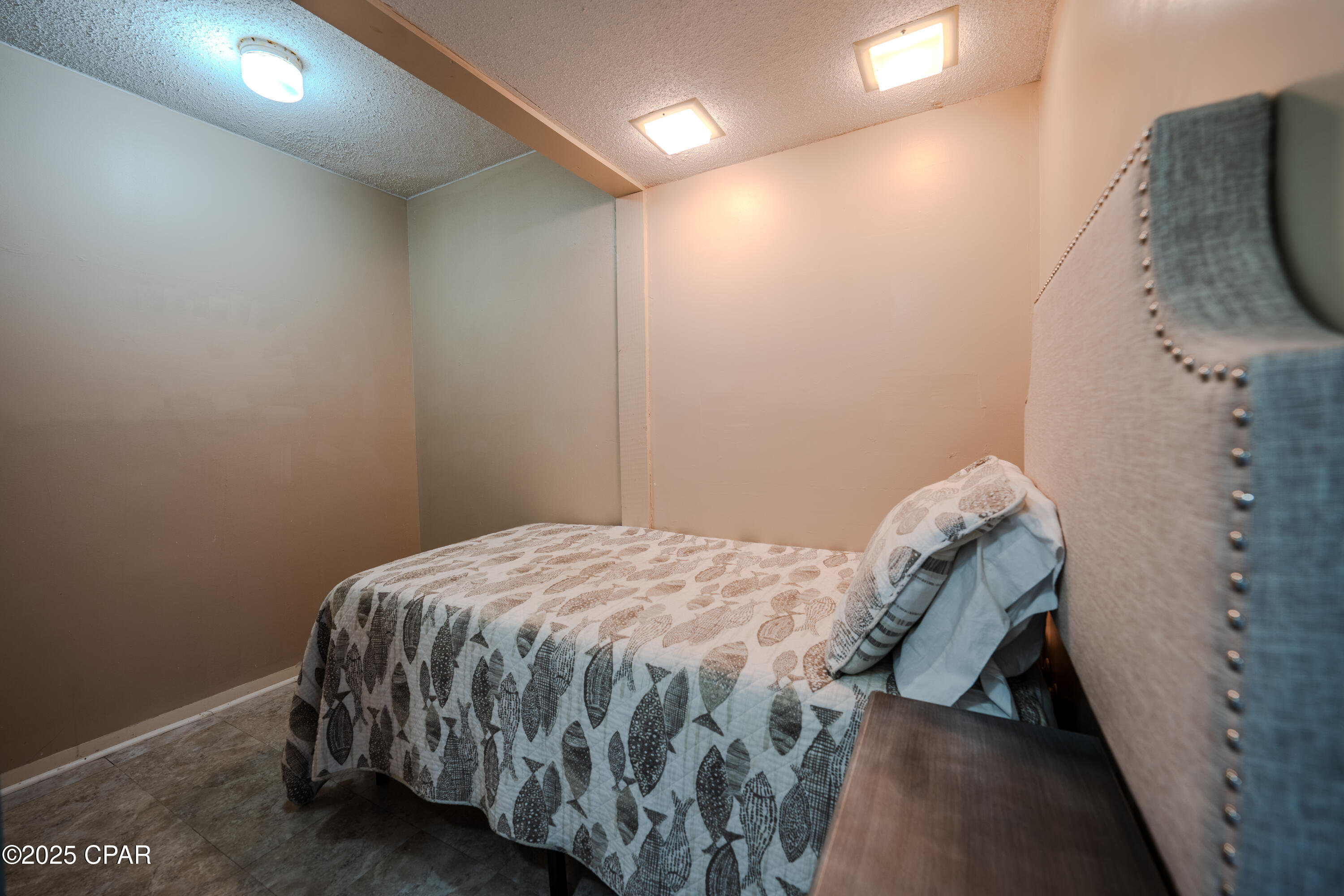 Image 16 For 7205 Thomas Drive  1206 E