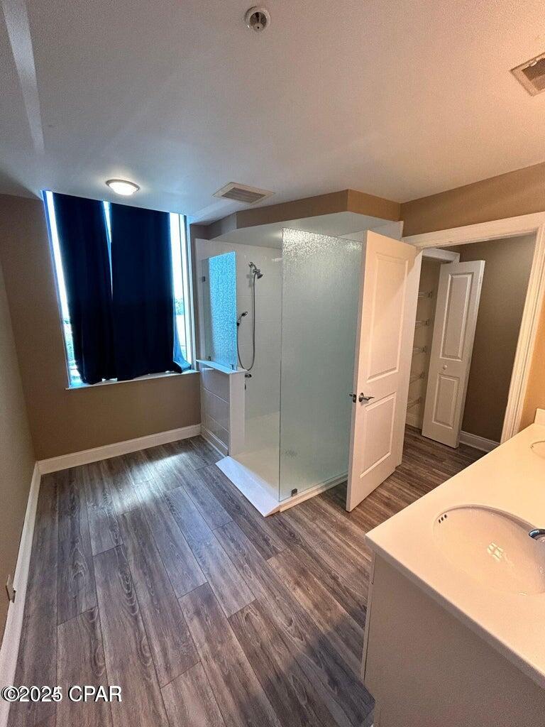 Hchnsteh Abbdgq11dpj7zqosqxjryx_t7shwhna6fs