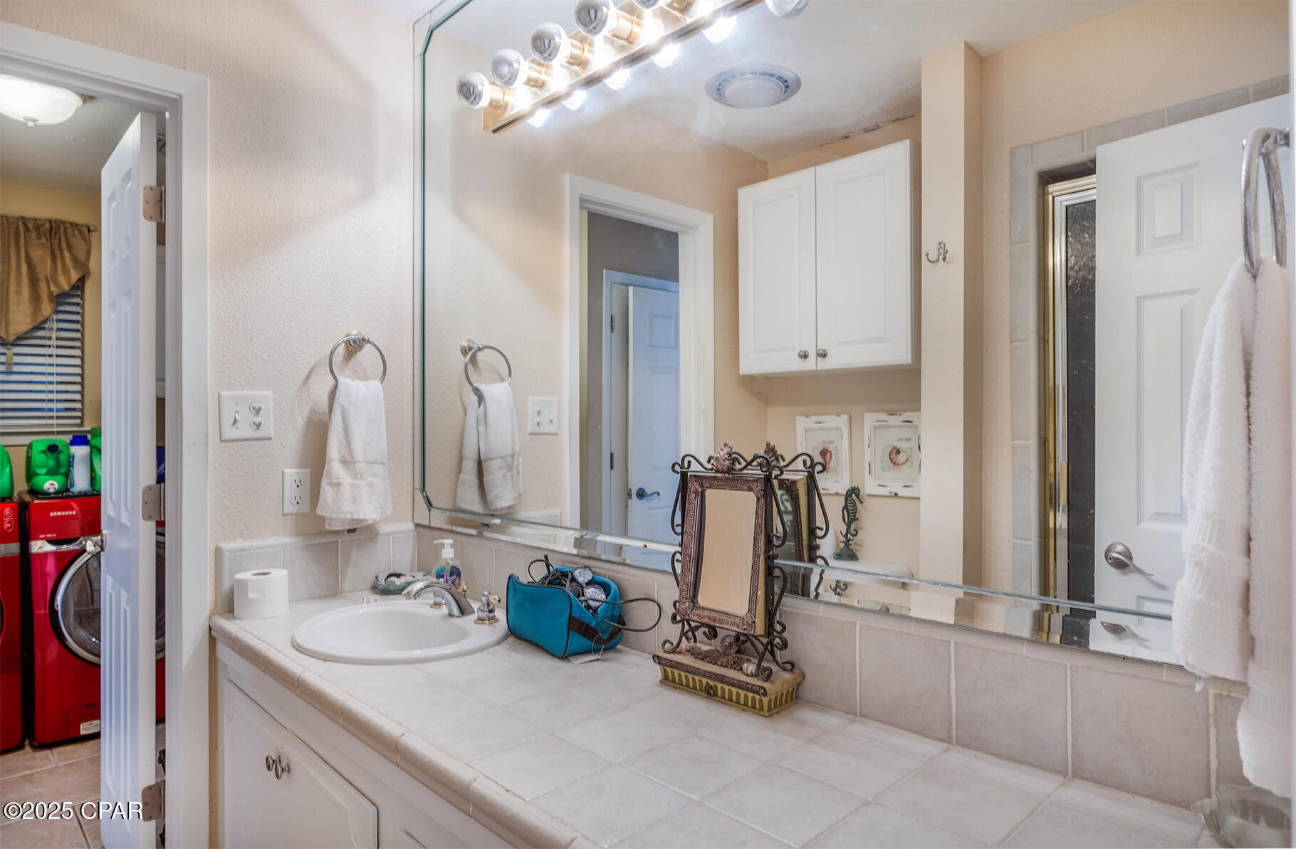 Drt43pr2xh_uxoig9kymgfhky4btbt0qwuieaajenty