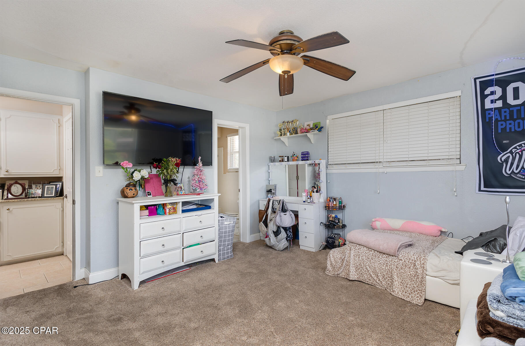 Udphuadhgeruj8caki1m8g_dhqggtpom3vh5duzcb7u