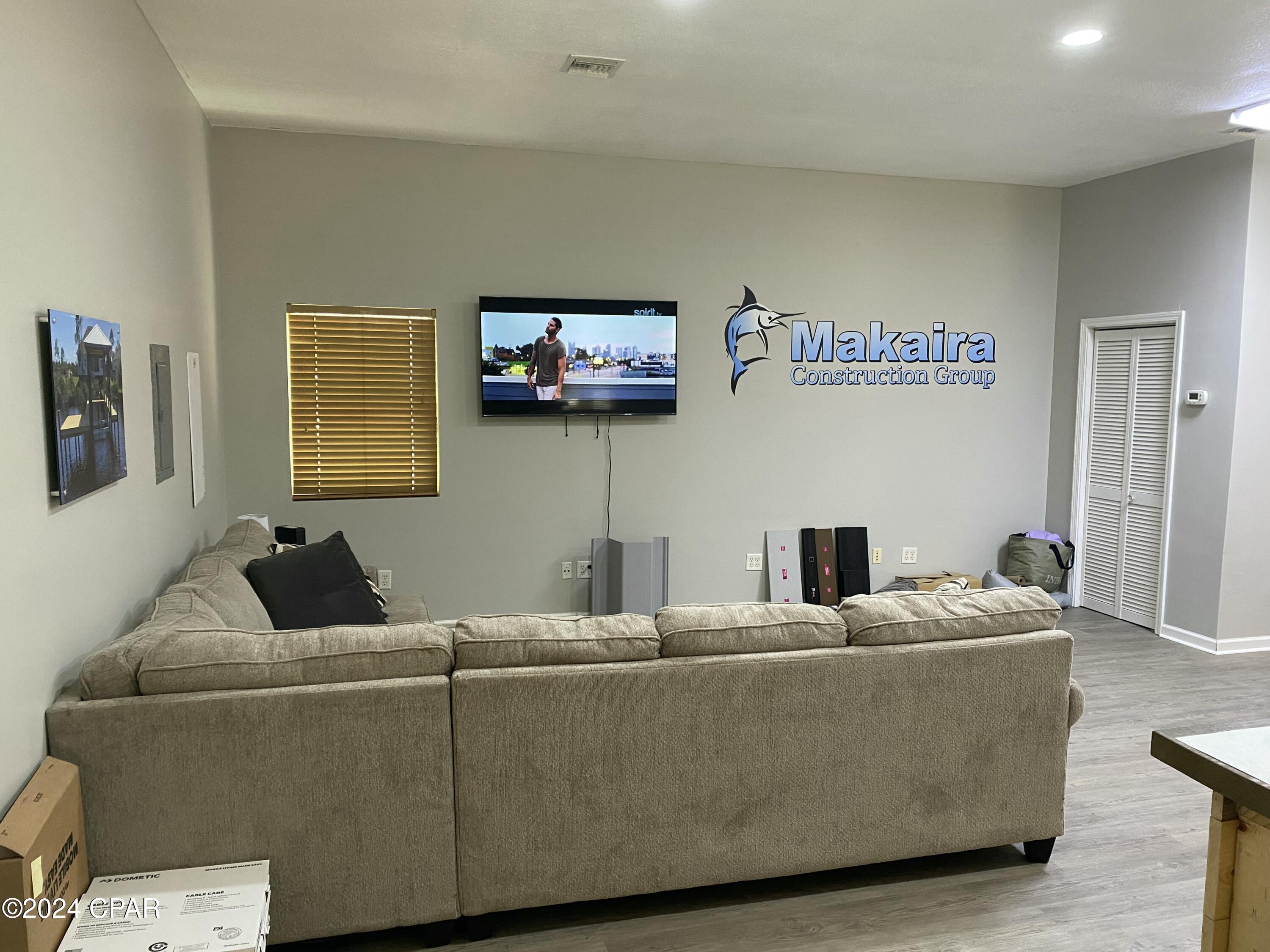  Akxgovegvlbe43nvffuqttzhzcc0qkx7yntolgx Ea