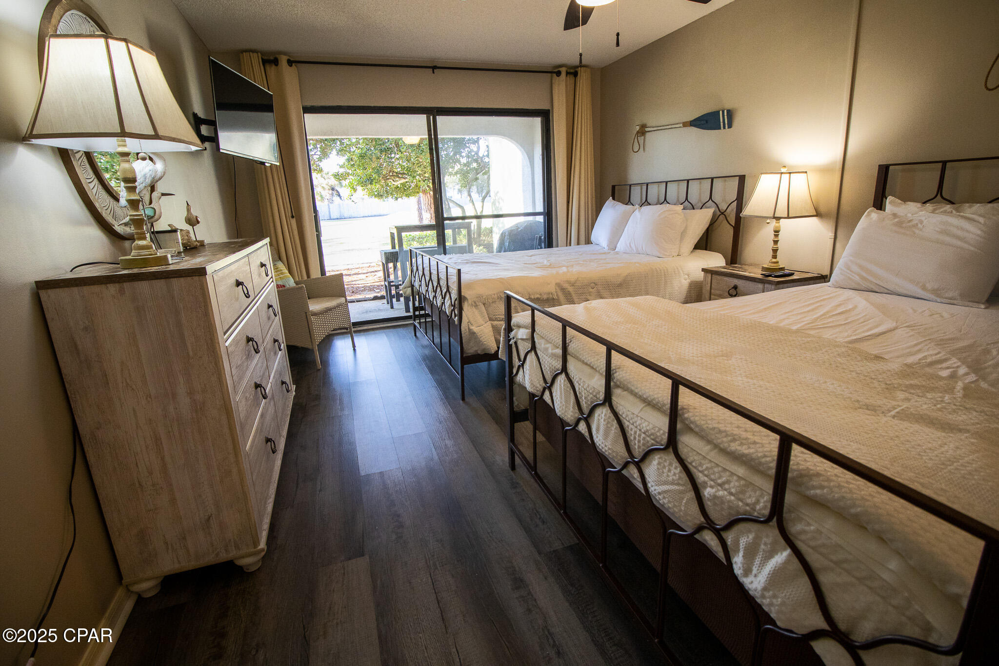 Image 11 For 520 Richard Jackson Boulevard 2001