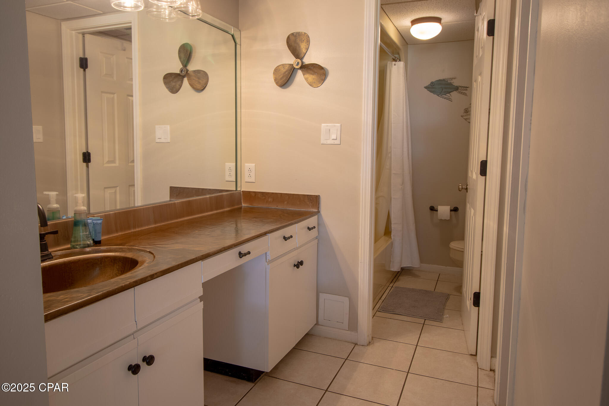 Image 13 For 520 Richard Jackson Boulevard 2001