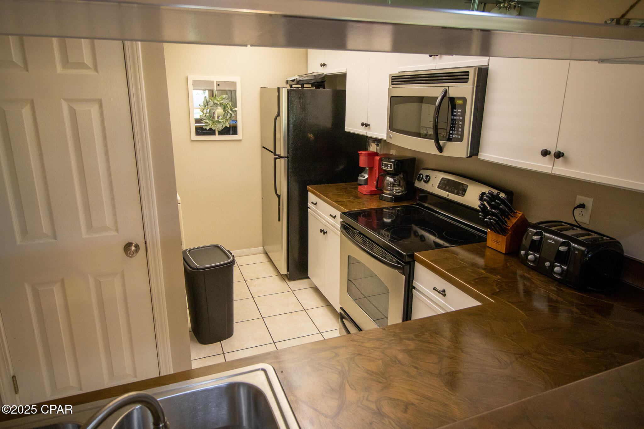 Image 6 For 520 Richard Jackson Boulevard 2001