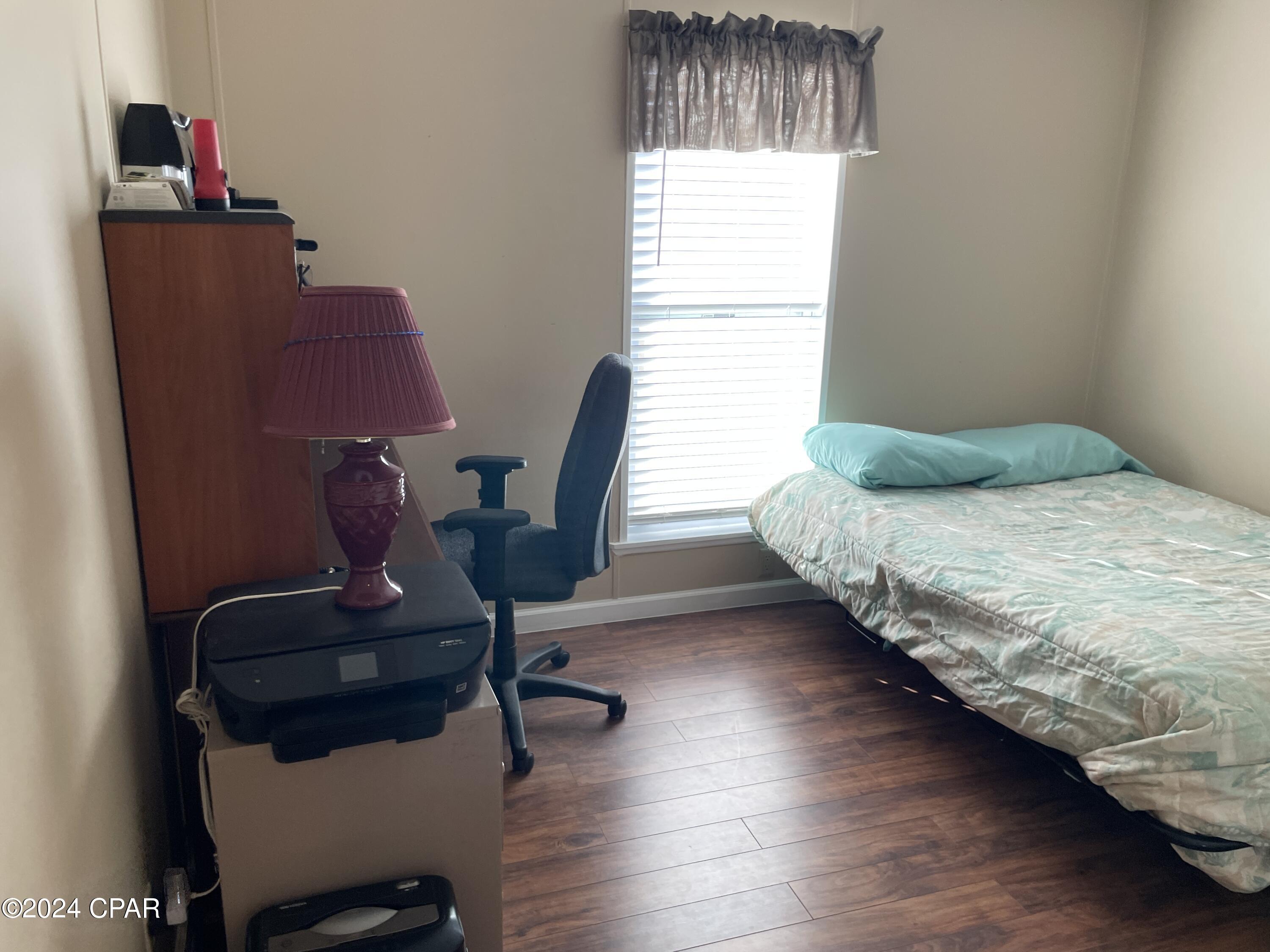 Yew_uzpwffj7qidaqeqtdlhiotr8emriybjrhwt1rxq