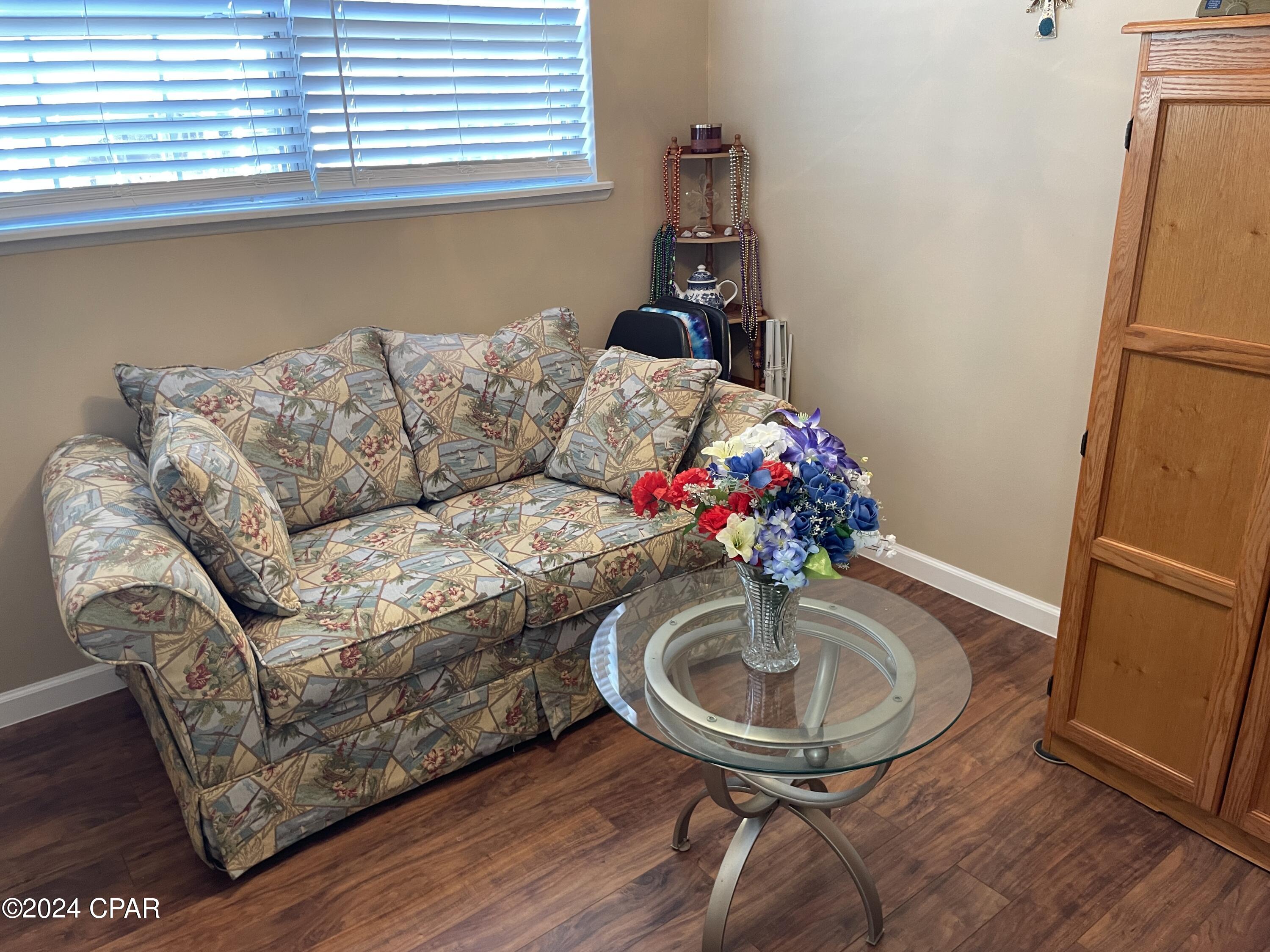 Xhhqavftedb5p5pivmfgcypiwdfaytm1_hifyv Bee0