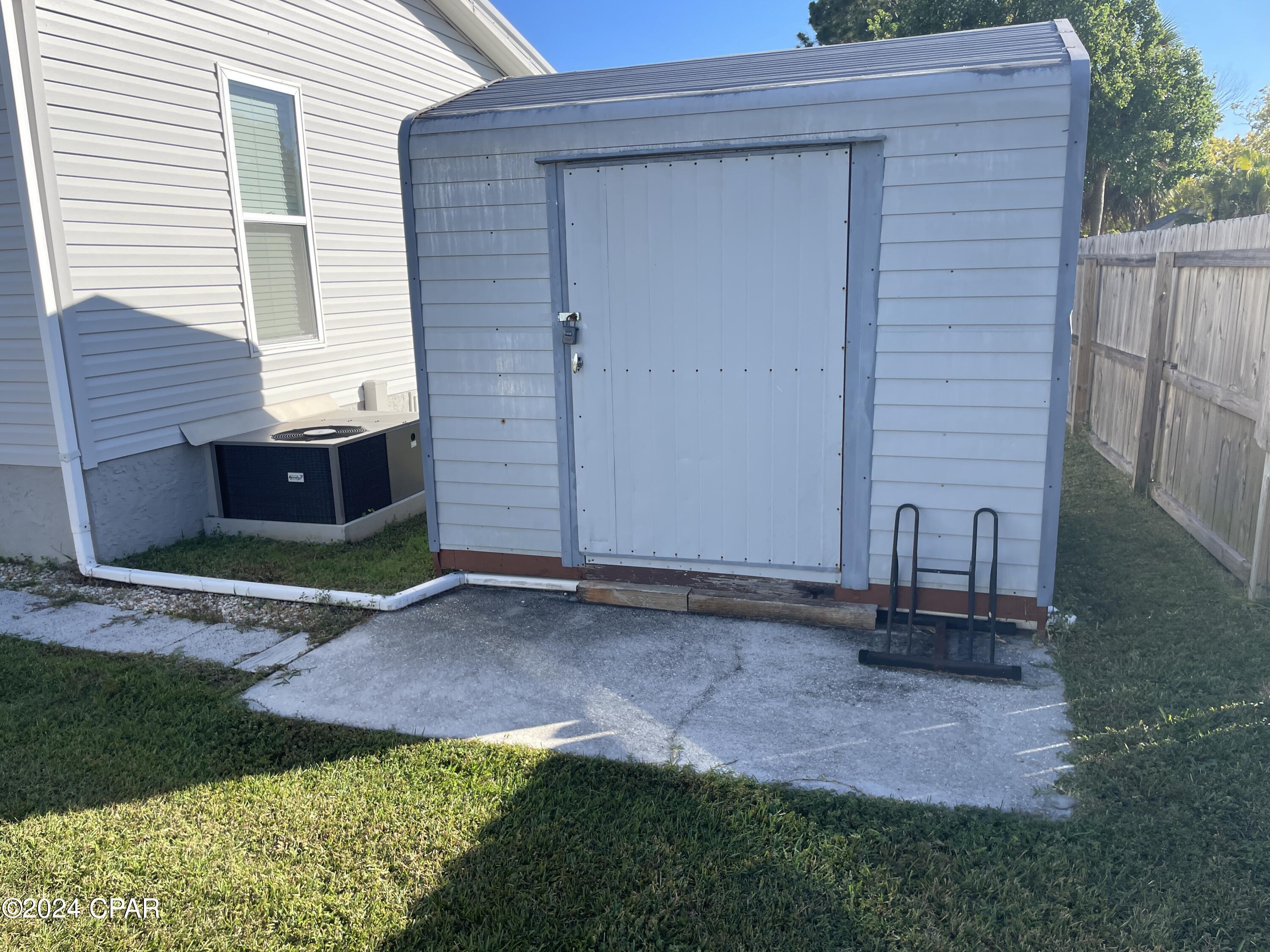 1zkor6nv5v8yhxzpzwqy2 1bx_cang9cm9mufa_ibyy