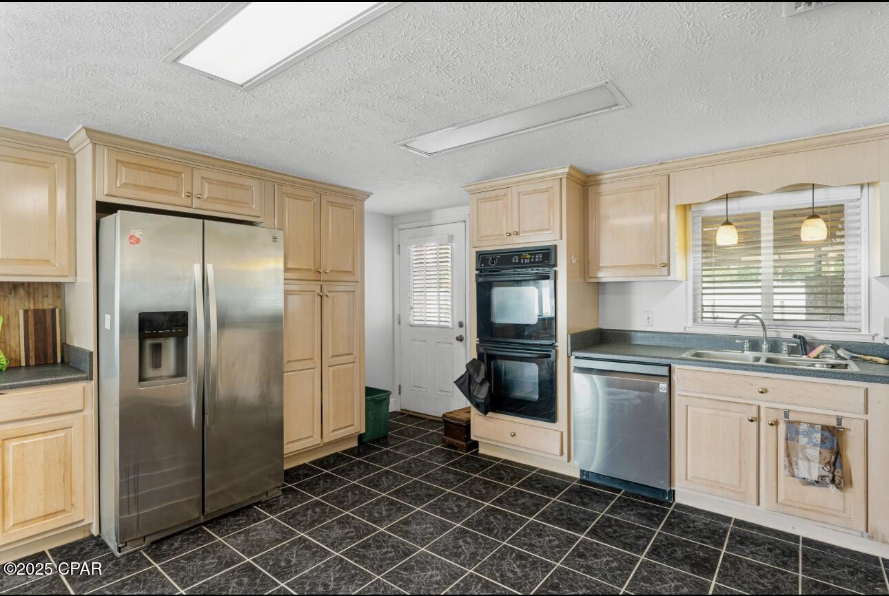 Bztltinygboadmfw Hizxki5ycpak8bp3fqhmuk Azk