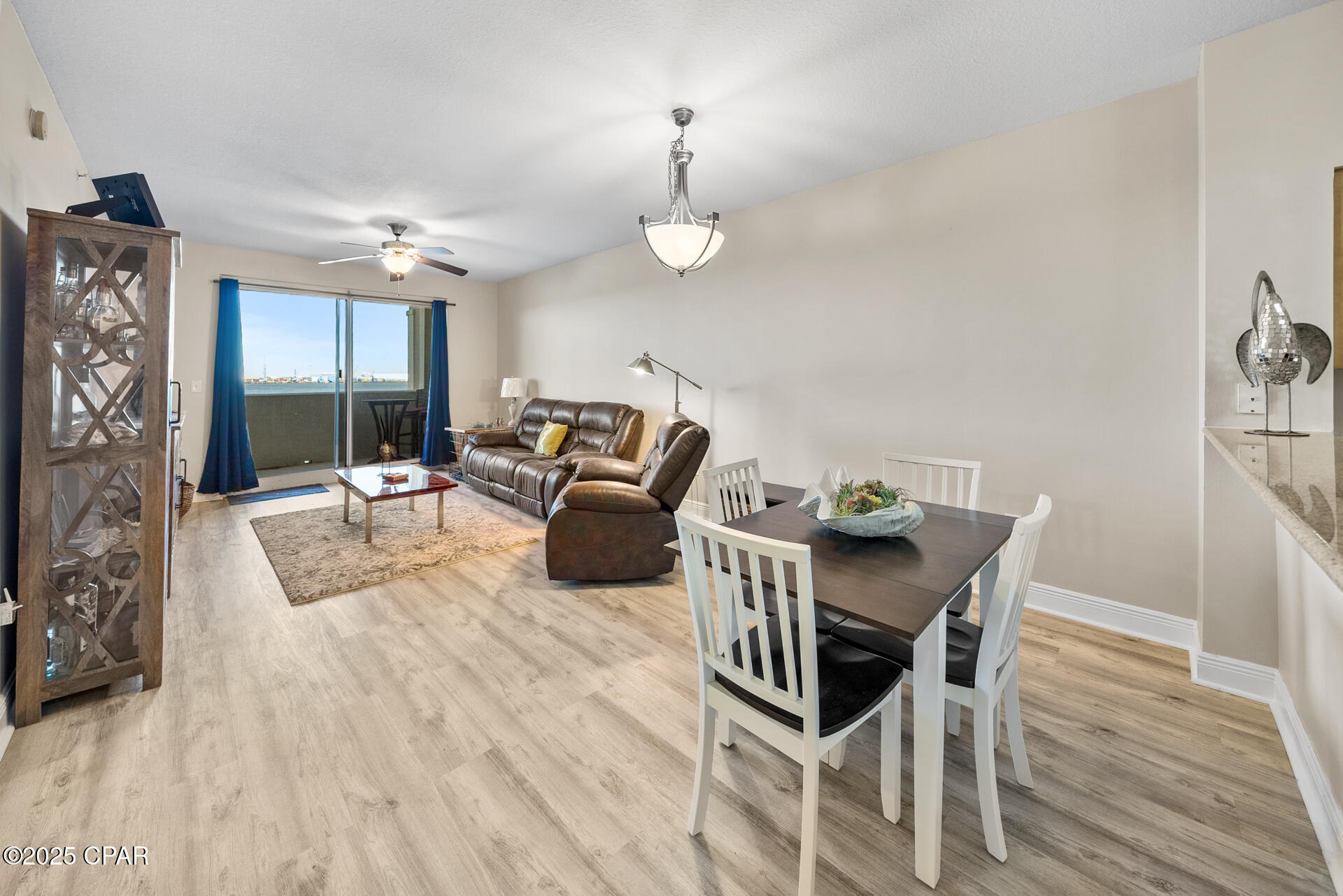 Image 11 For 2400 Grandiflora Boulevard E407