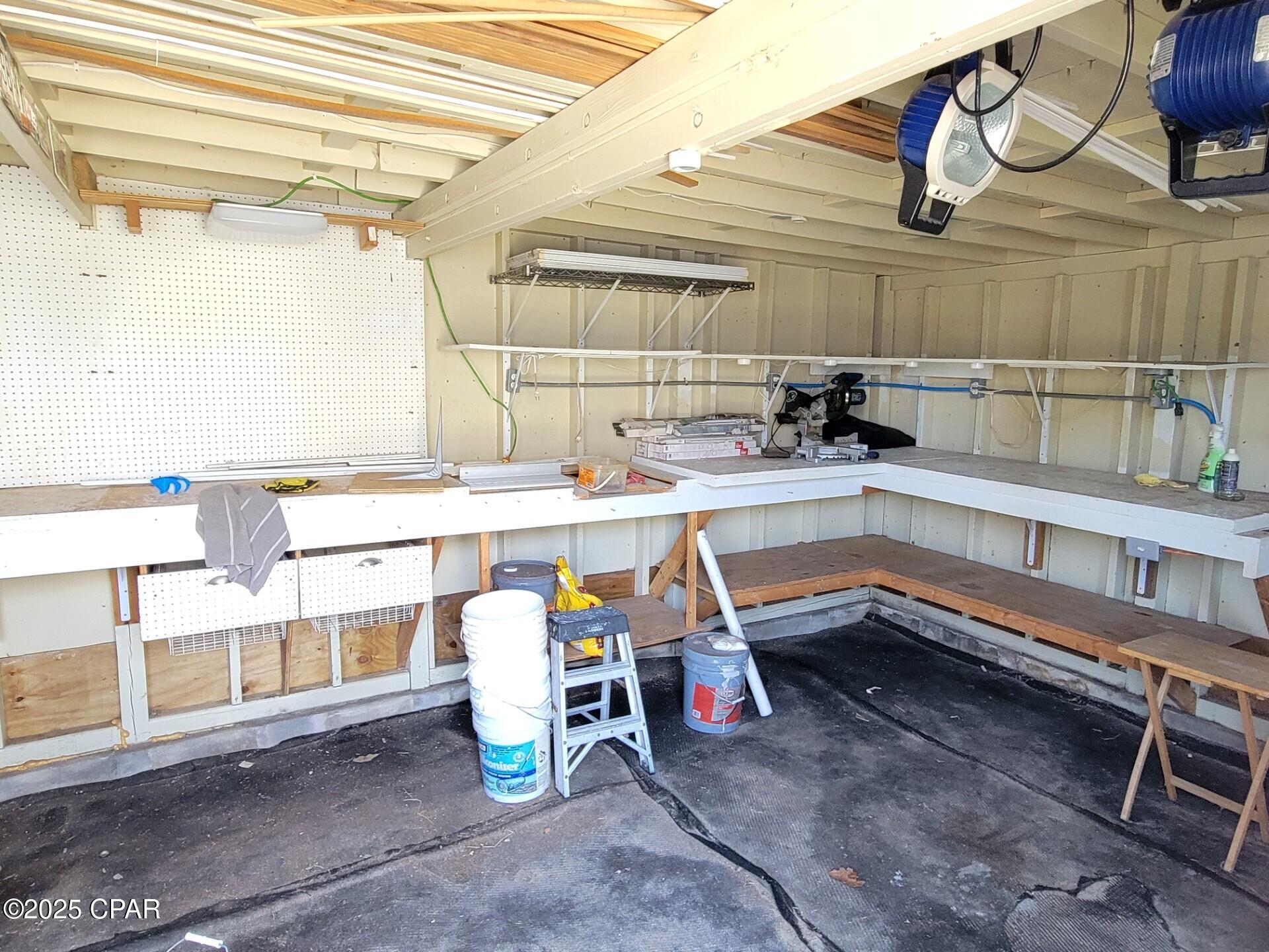 B2memx Pkgexadf Uctl Eaaz6vhs4atwhk7jrz_ezo