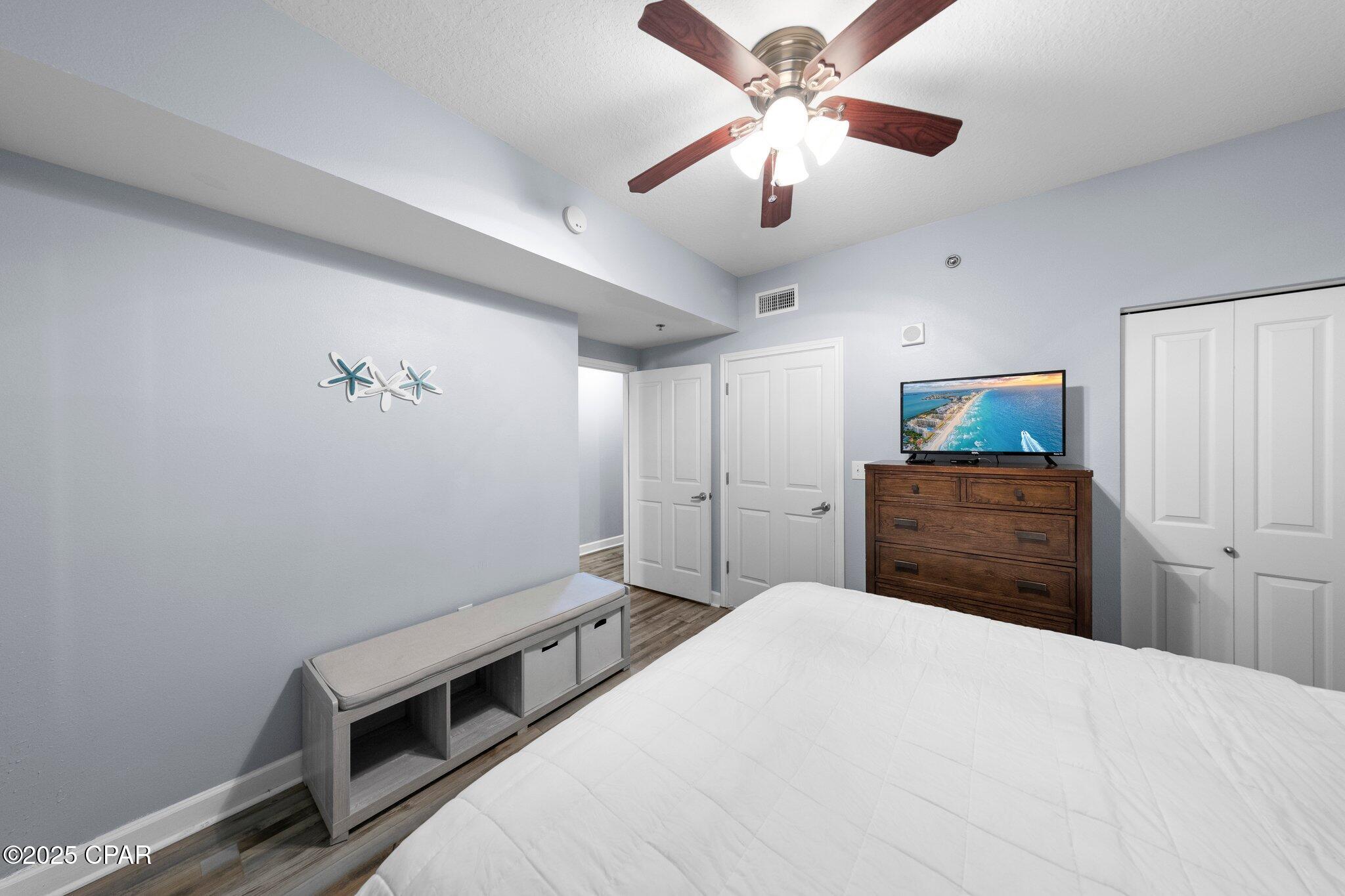 Image 12 For 9900 Thomas Drive 2009