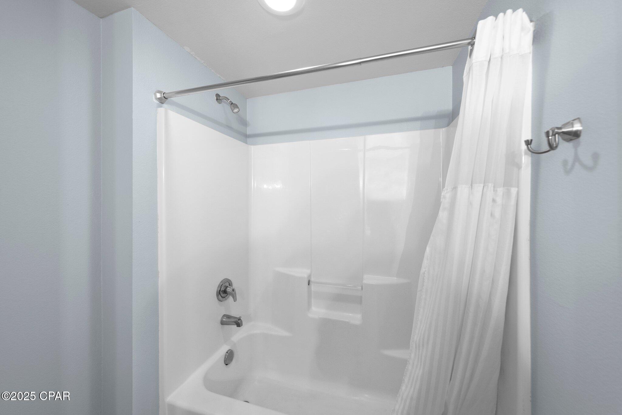 Image 14 For 9900 Thomas Drive 2009