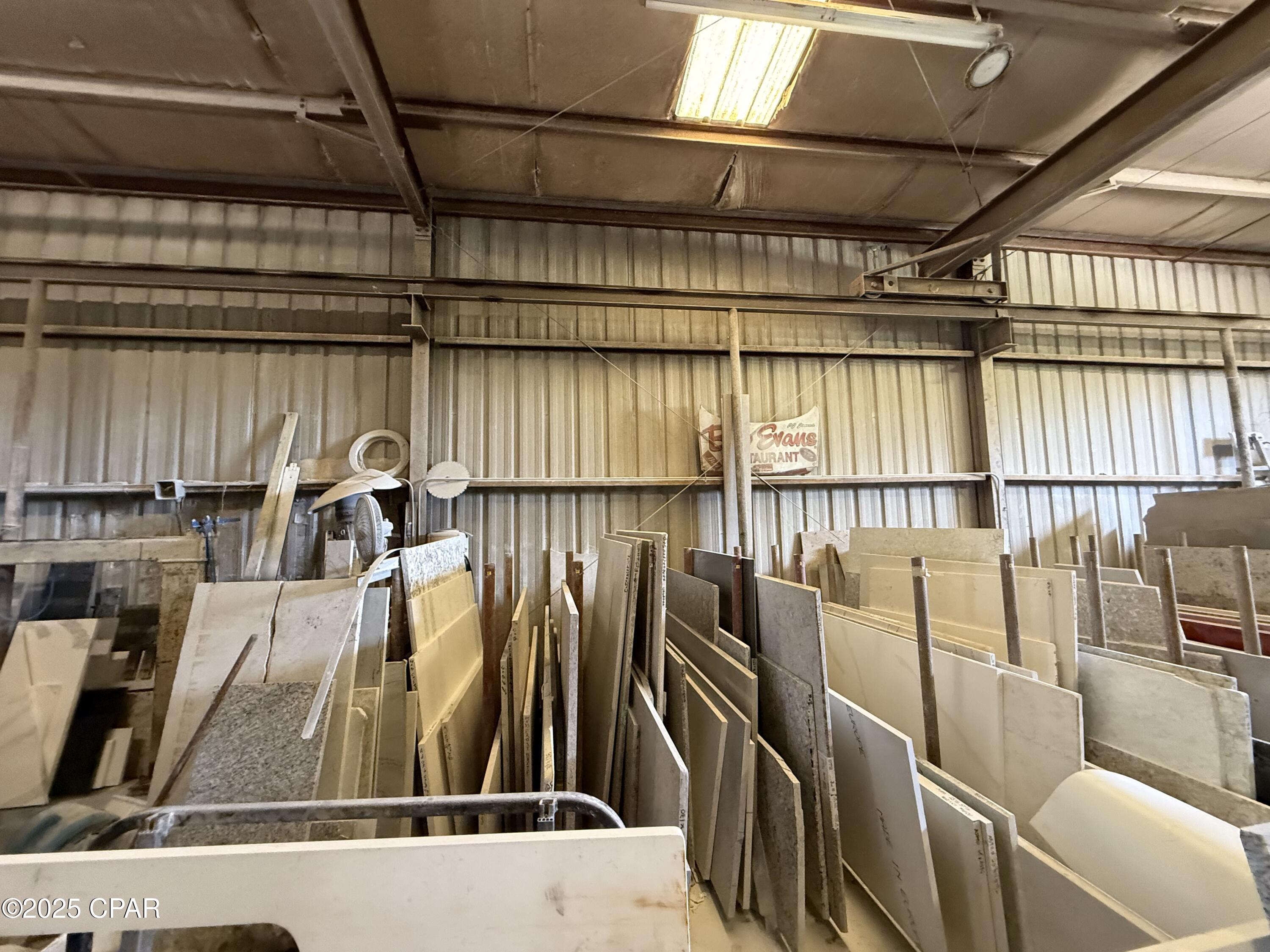 Cnygfkafnisw4 M7cc 3lndvxgrqhndj1oibe0laom0