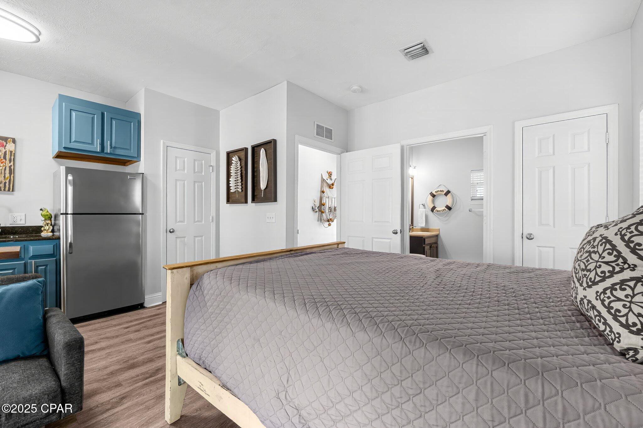 Image 6 For 17878 Front Beach Road E2