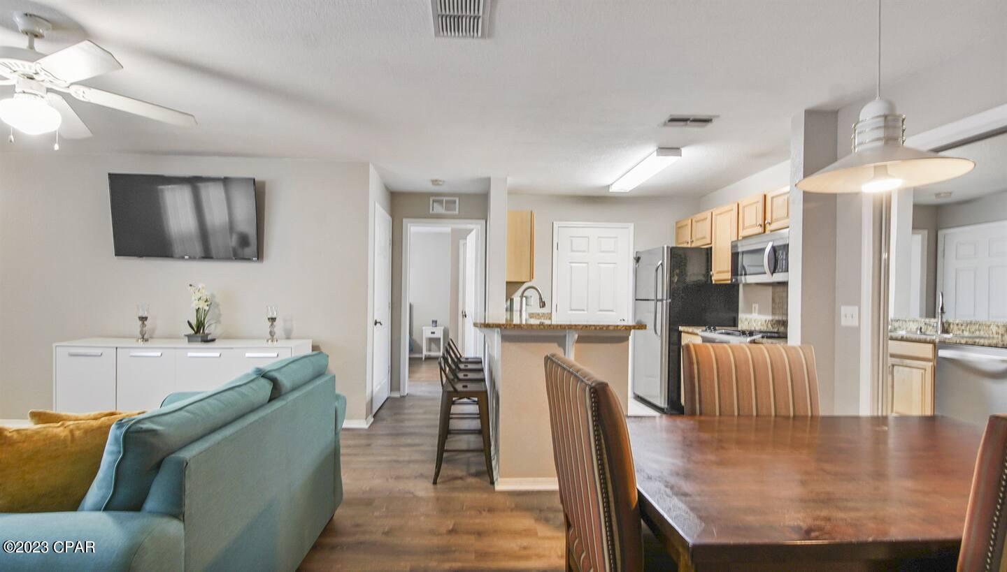 Iax Fp1b7ys83dm8hz2blblmdylirfulu3sdoupz2y4