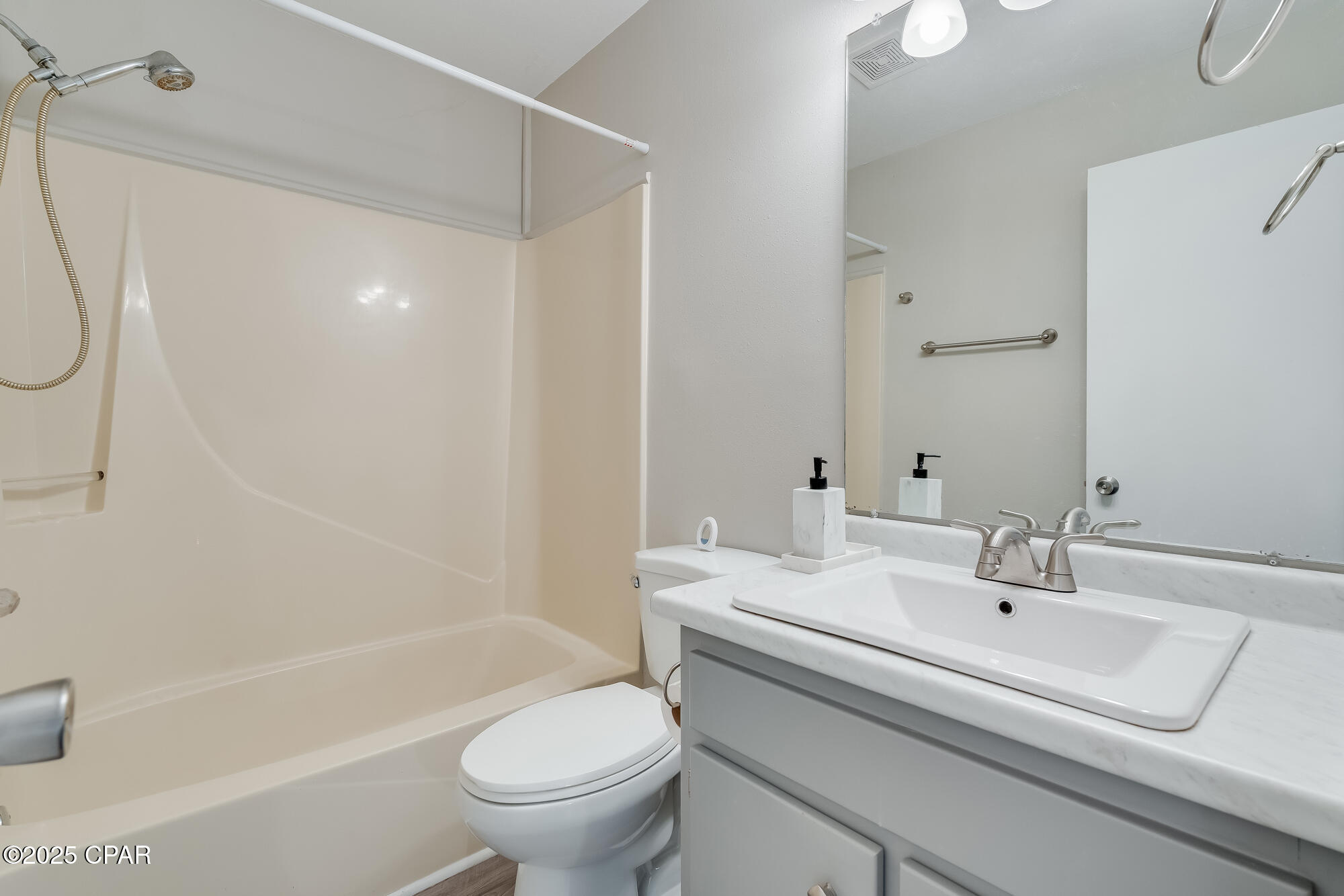 2xhy5w5cprmr2x8d79b52l8c_1xskzkbwaqwke8bd9q