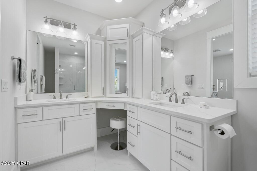 Aiyj Fjxsn8w_5lccilp3dodzkixslmyshexaytdneq