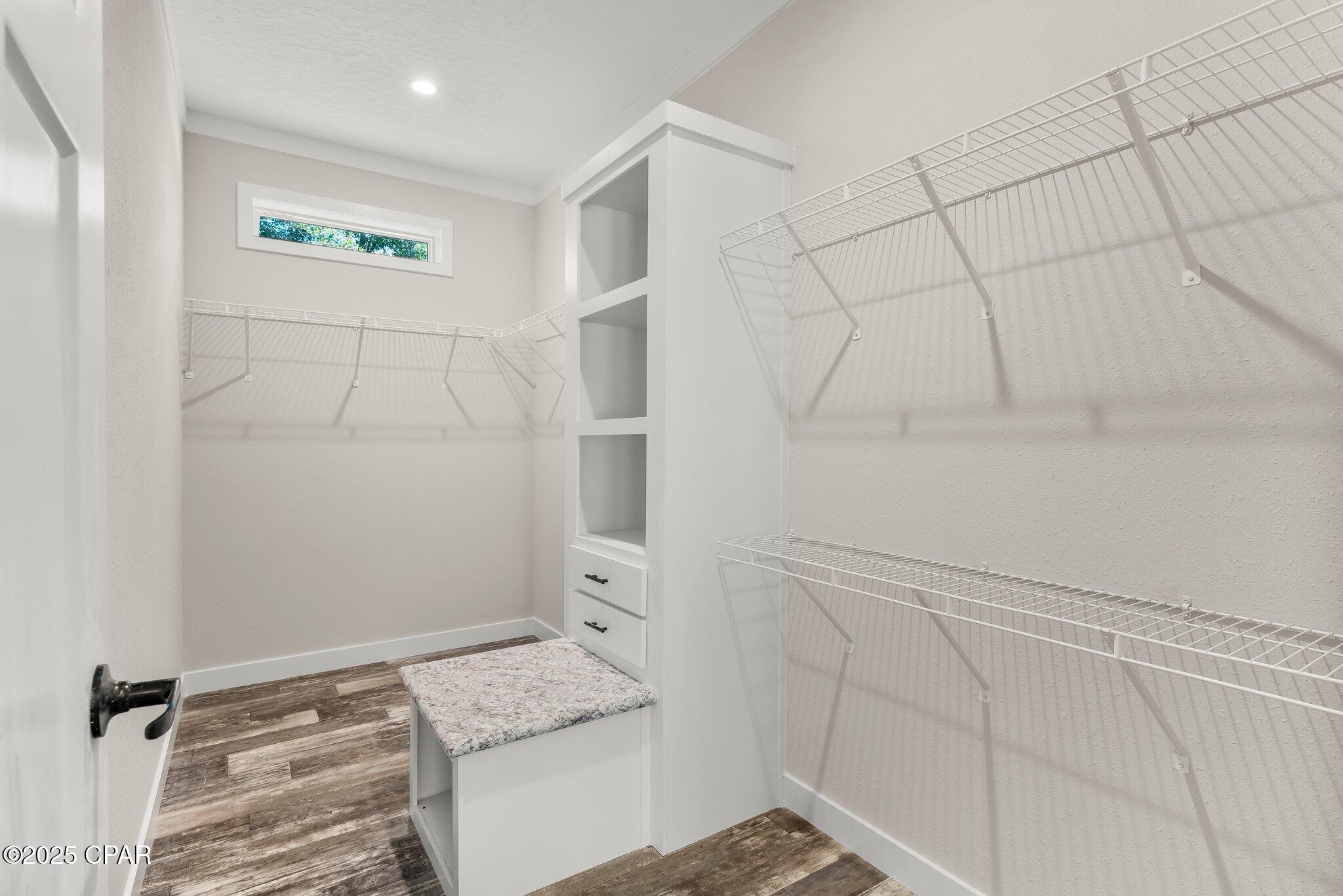 Osxhiytrpy2qfqequize8 3v6zp1fwhkkgyrqdw5apa