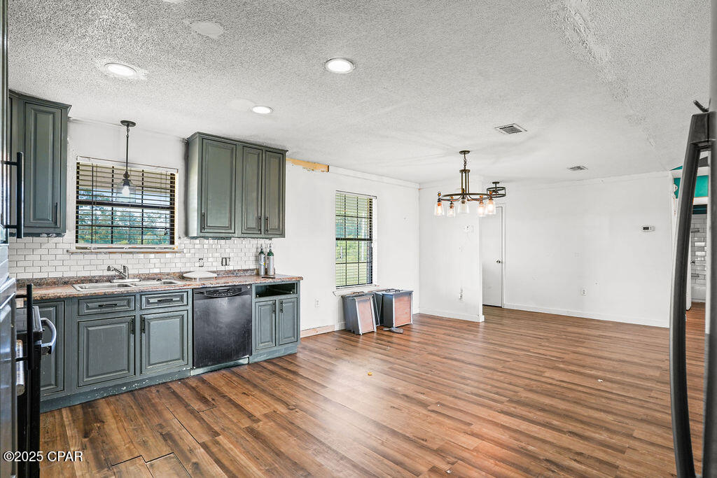 Jnst20w8wctta4 Tddntwxjujec_8jyc3kt7kjdynii