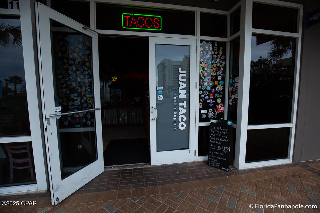 Gvmqmovc4bl7wufxupx_vek46mzt Y0tdzlmjcnewis