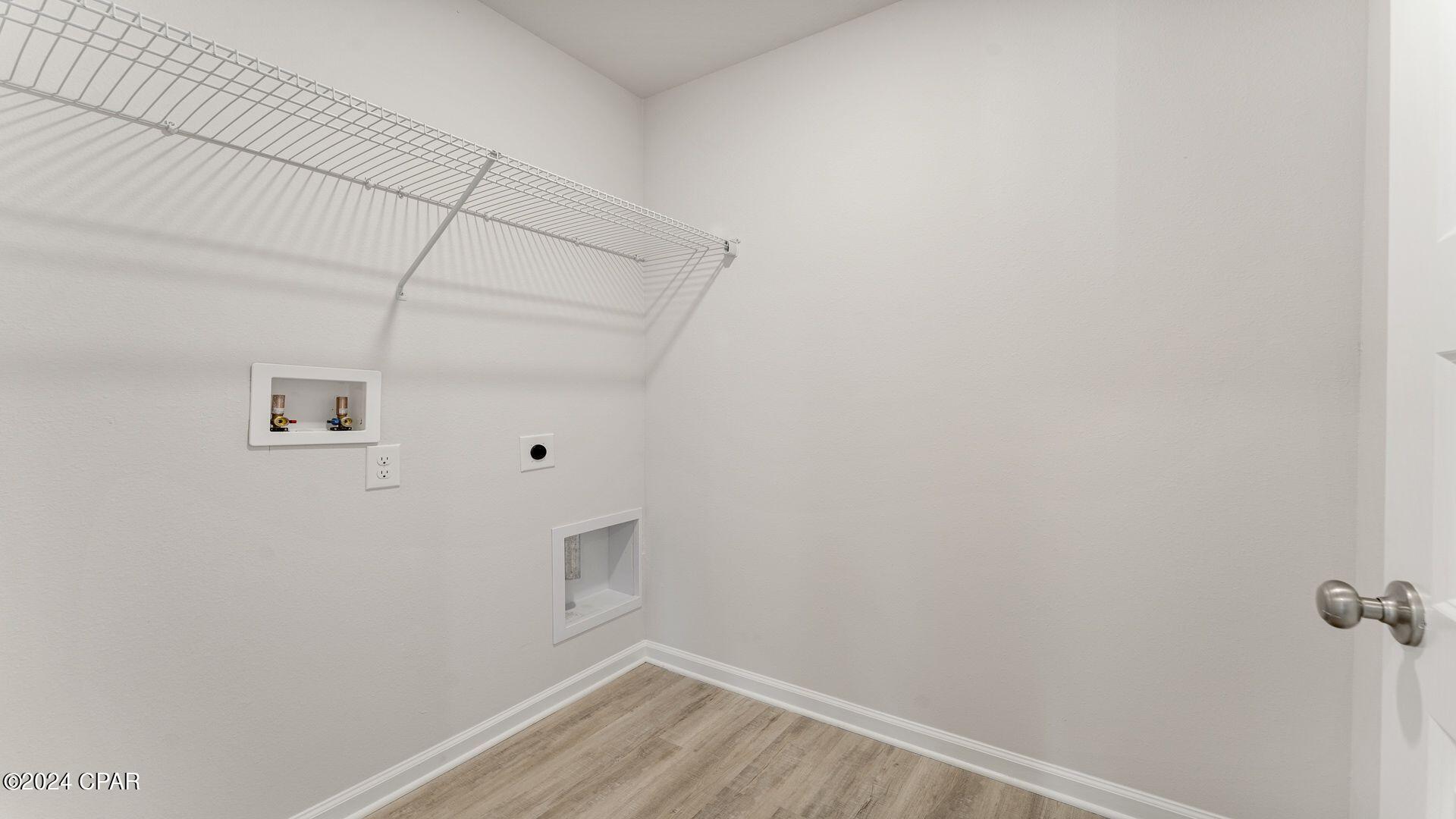 Image 15 For 227 Cades Court