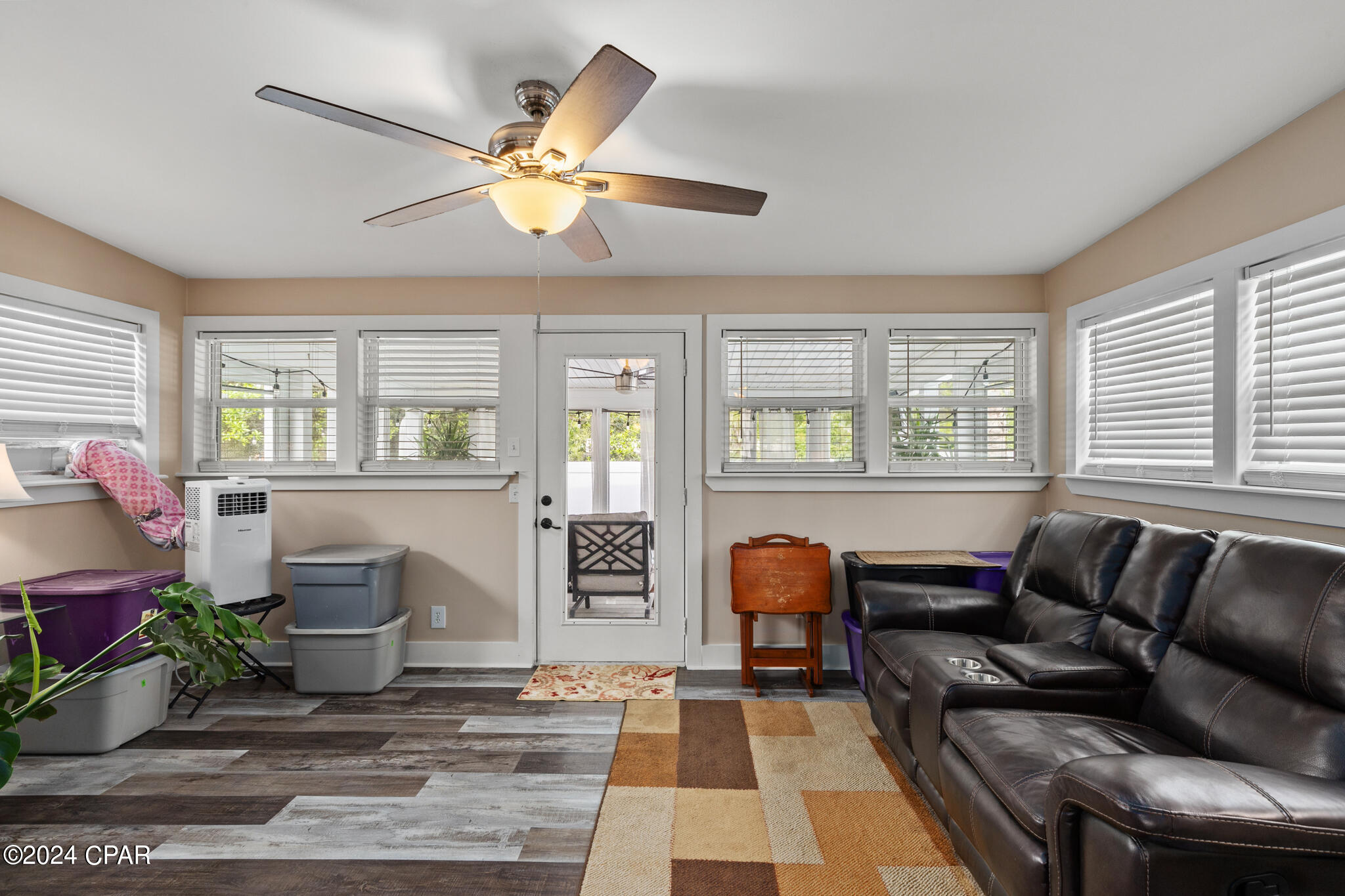 Whhayllr Qqaolkzlwumj6hsug P6vltgpz3txb1wmu