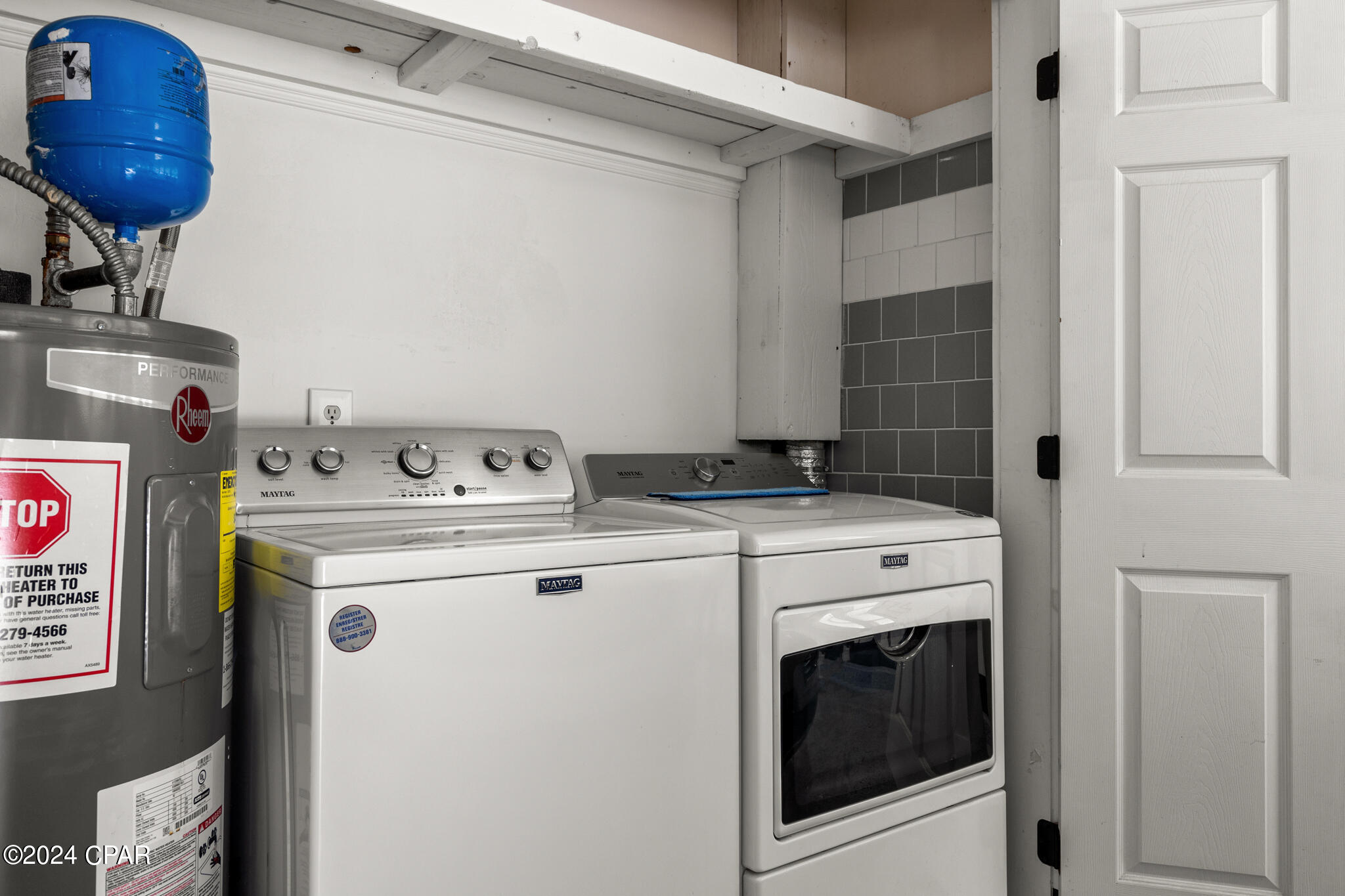 Egi_p9bkvup4zconprzgxzegvdb3z_bbunxv_h4qqa0