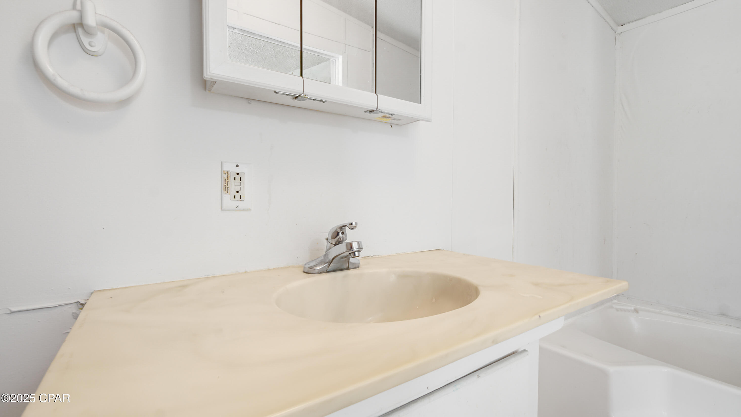 Rc0ipjogi7p7lhhvlzqrrrcpi_8x7caf8ii4dzd3d6w